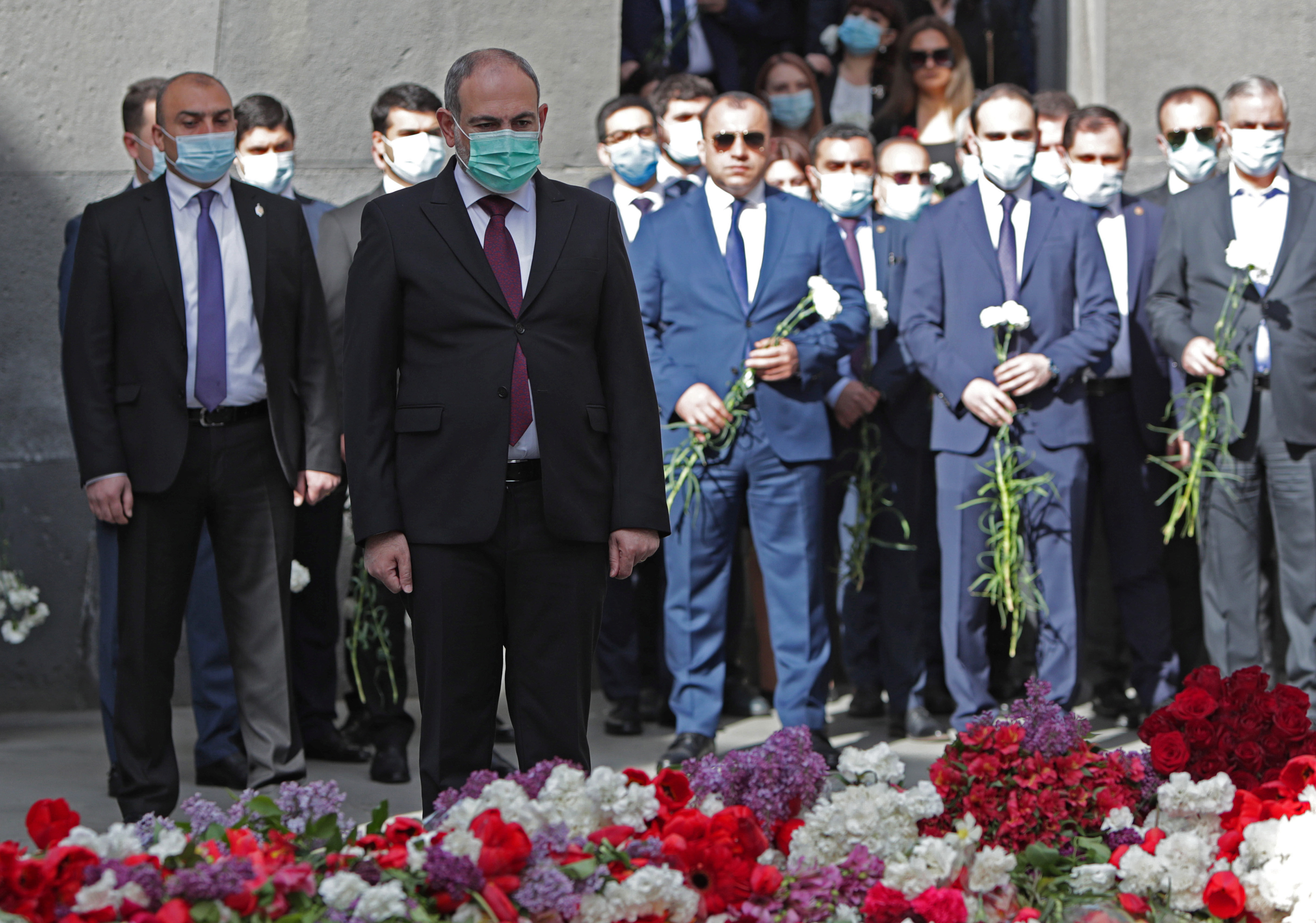 Armenian Prime Minister Nikol Pashinyan lays flowers at the Tsitsernakaberd memorial in Yerevan