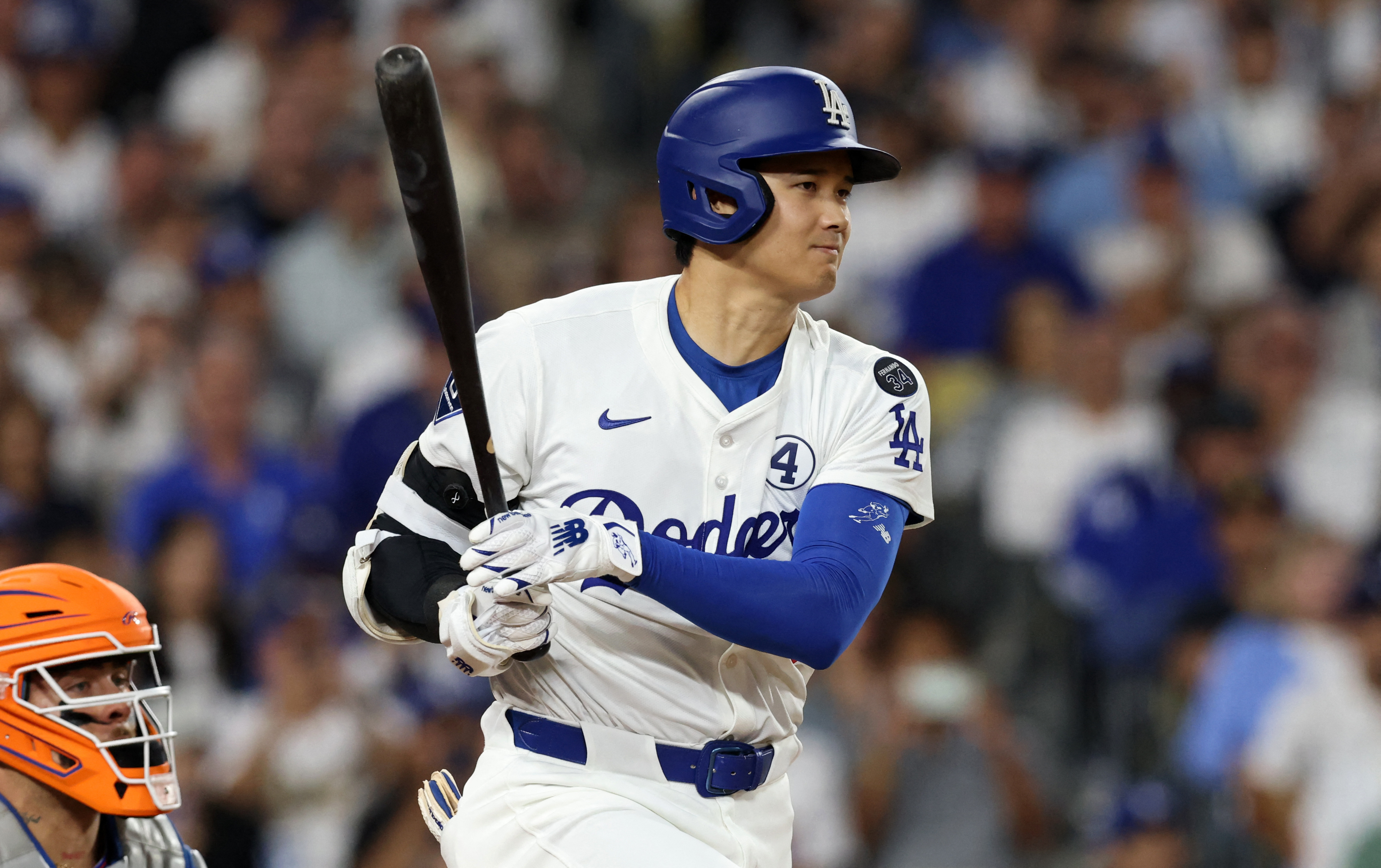 Mets squander late lead, then hold off Dodgers in 10 | Reuters