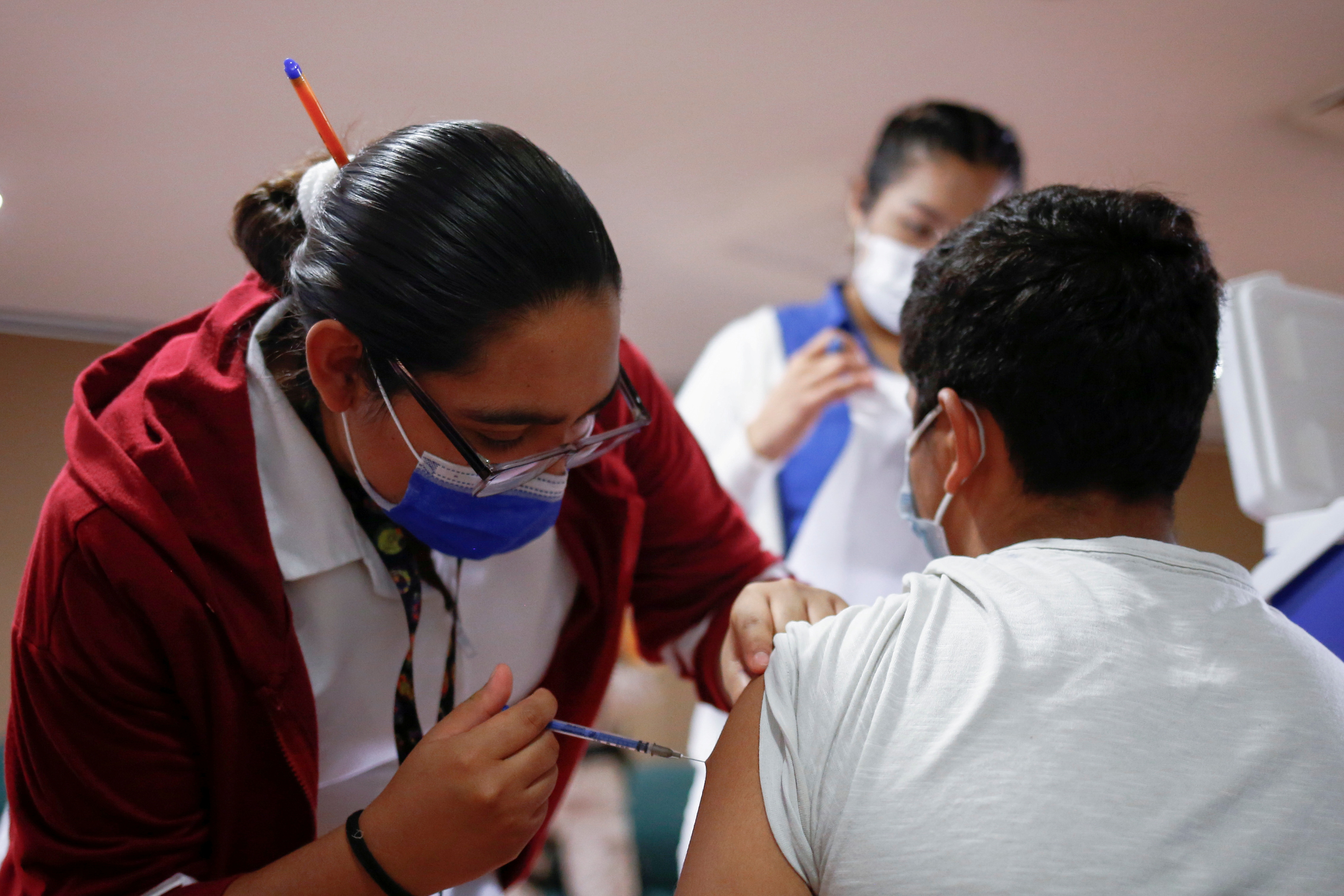 Mexico eyes COVID-19 vaccine booster shots, especially for older adults
