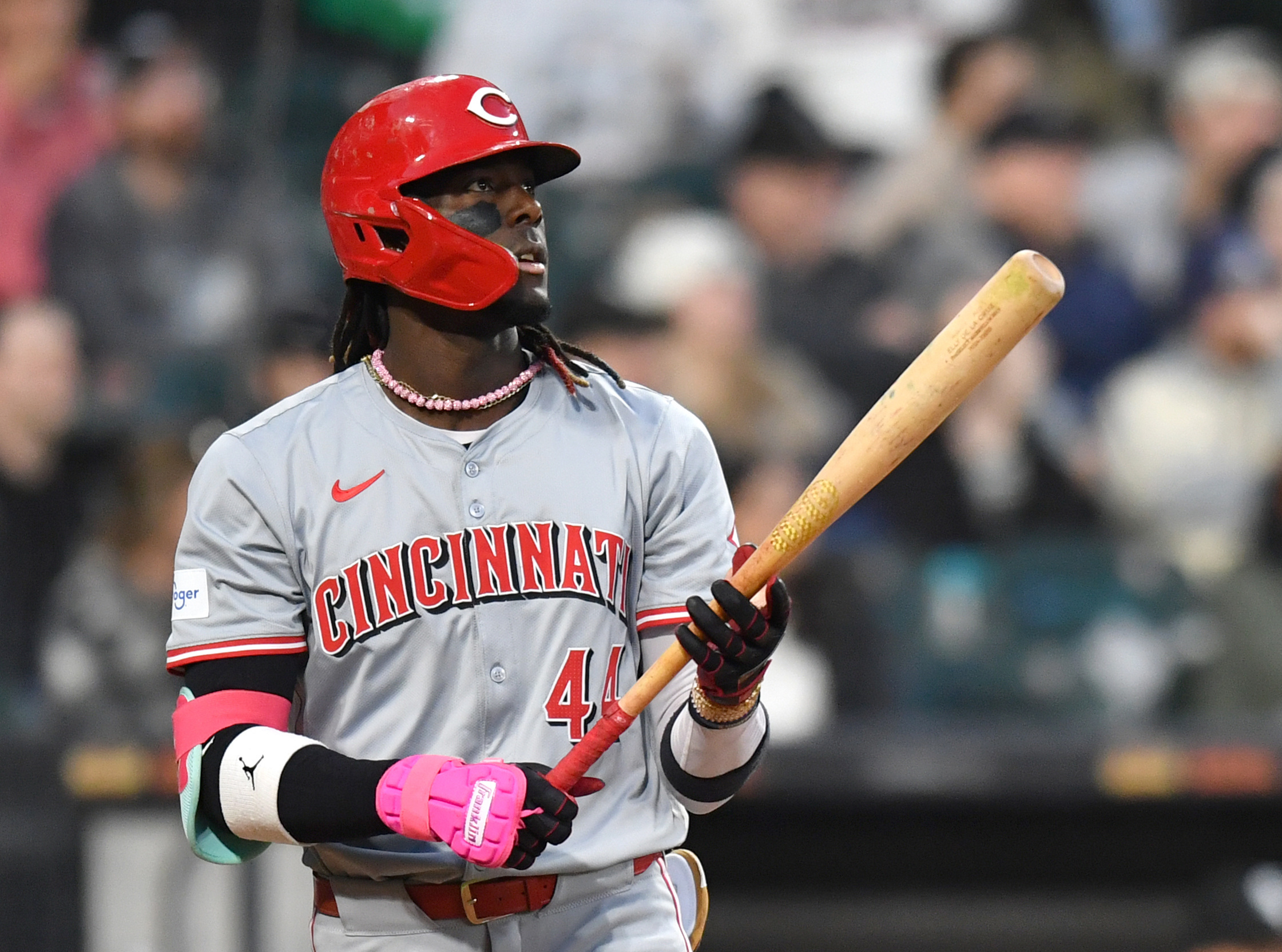 Back-to-back homers spark Reds' rout of White Sox | Reuters