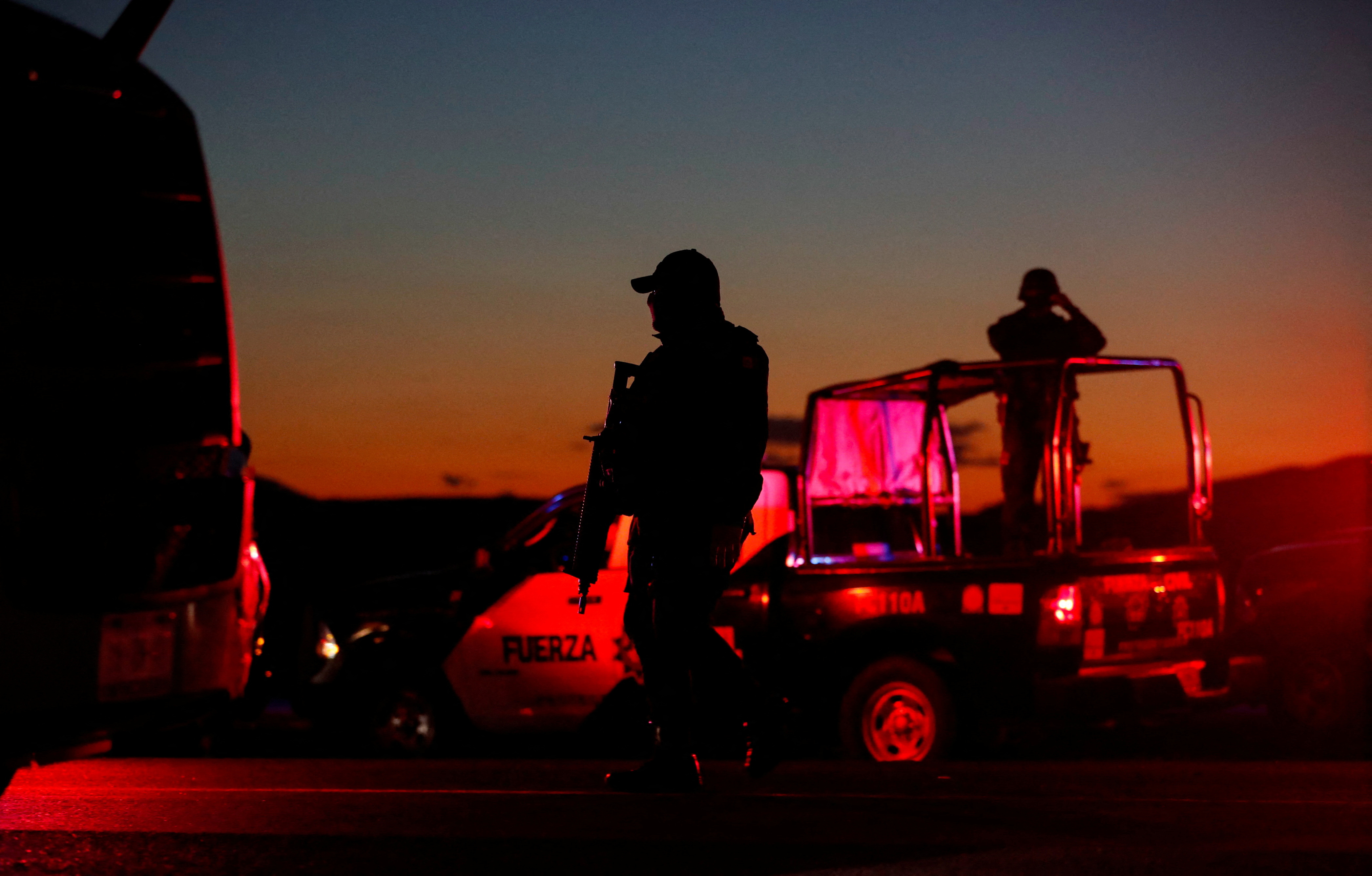 State police kill 10 members of organized crime during a confrontation, in Sabinas Hidalgo