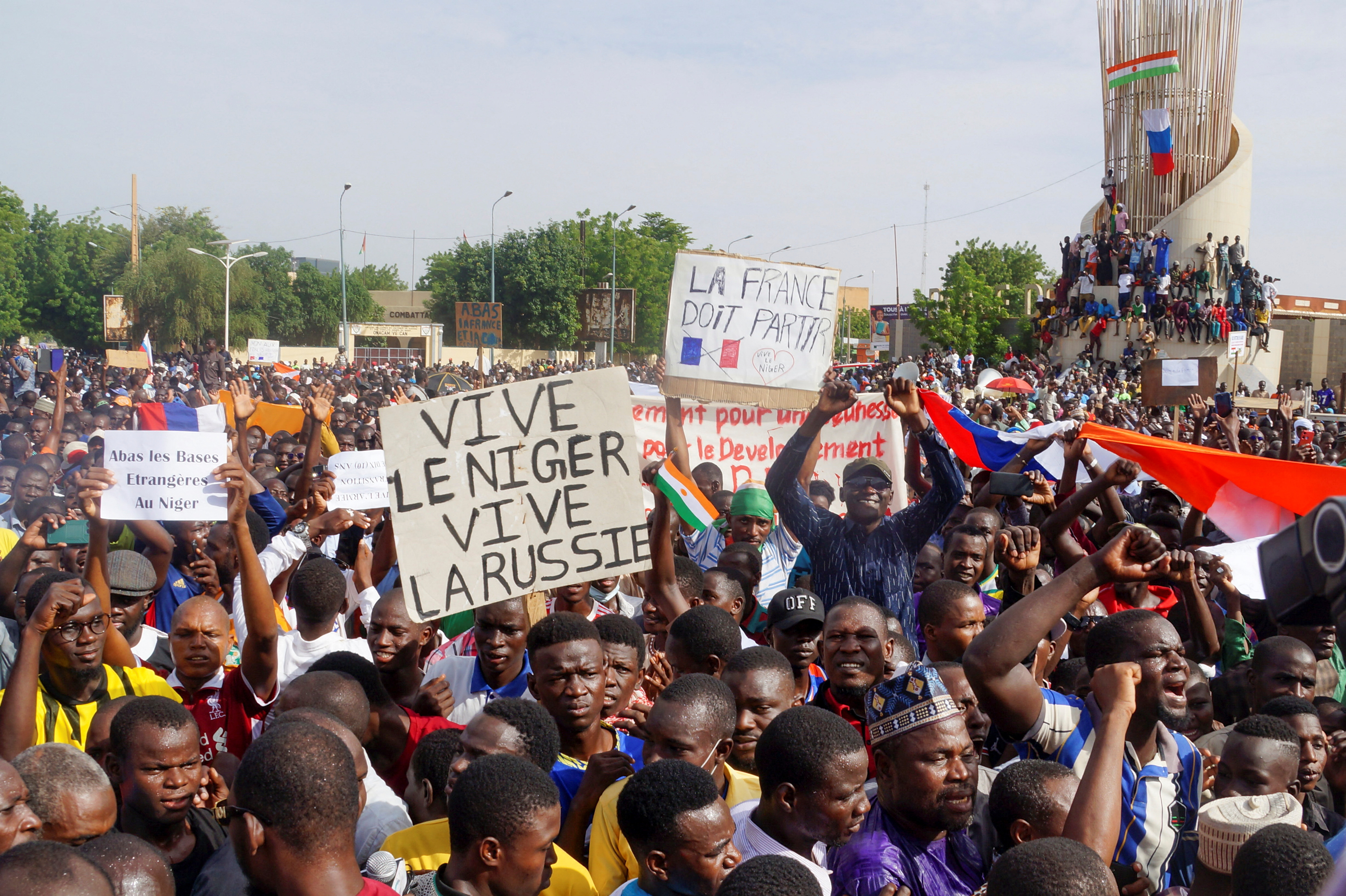 Demonstrators gather in support of the putschist soldiers in the capital Niamey