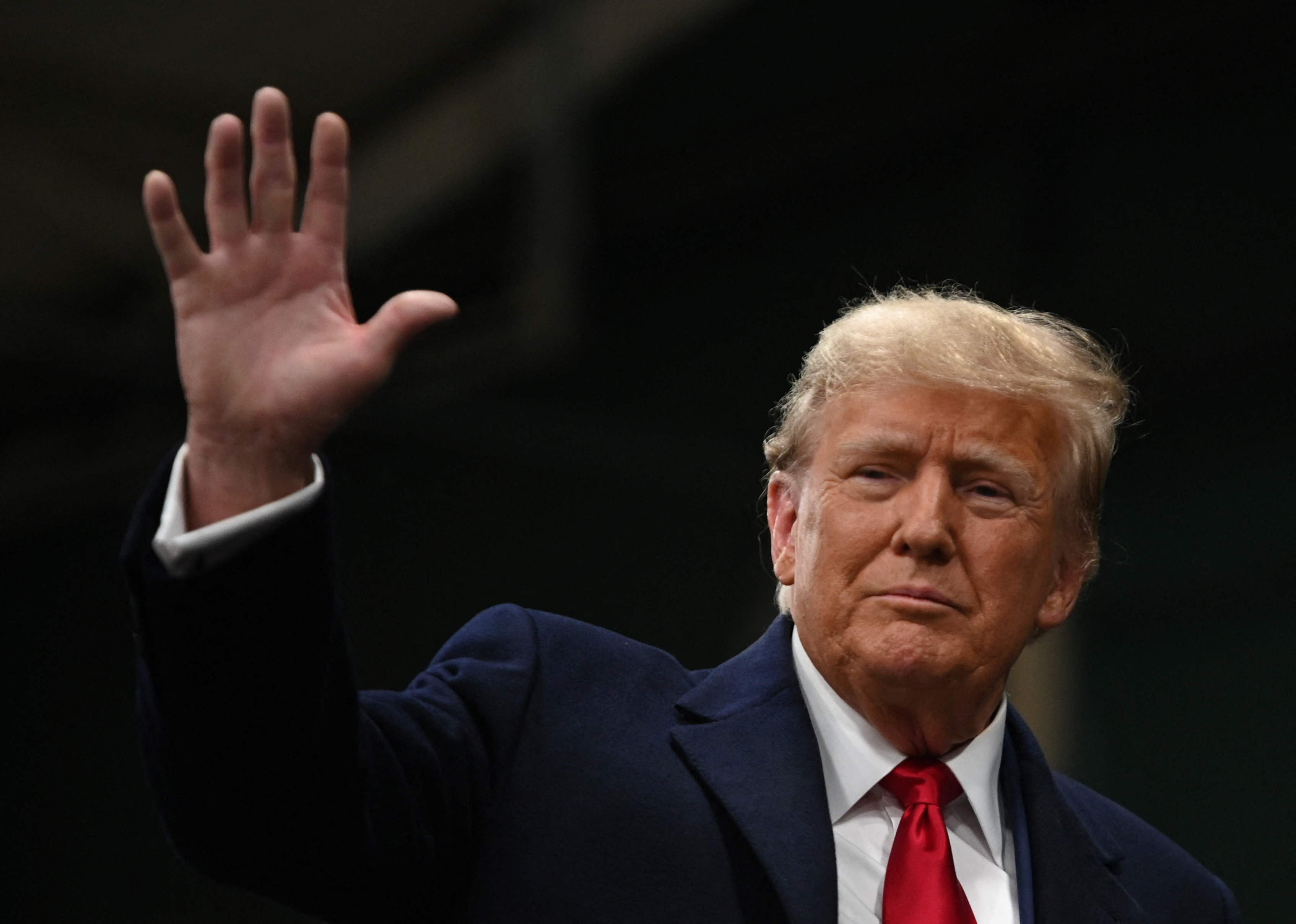 Iowa caucus 2024 Trump cements frontrunner status to face Biden Reuters