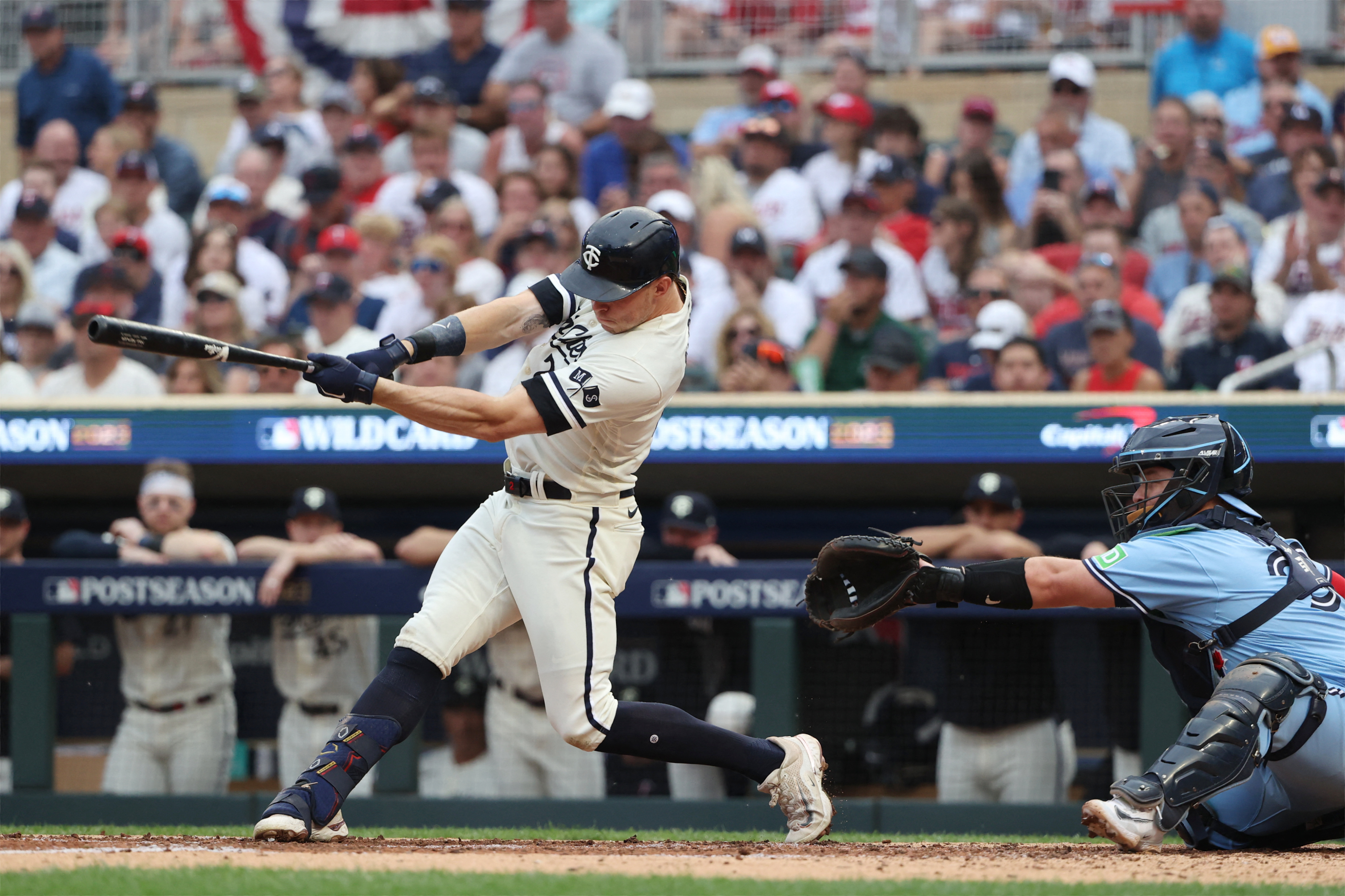 Big Dumper blasts 2 Run Homer vs Blue Jays (2022 WC Series Game 1) 