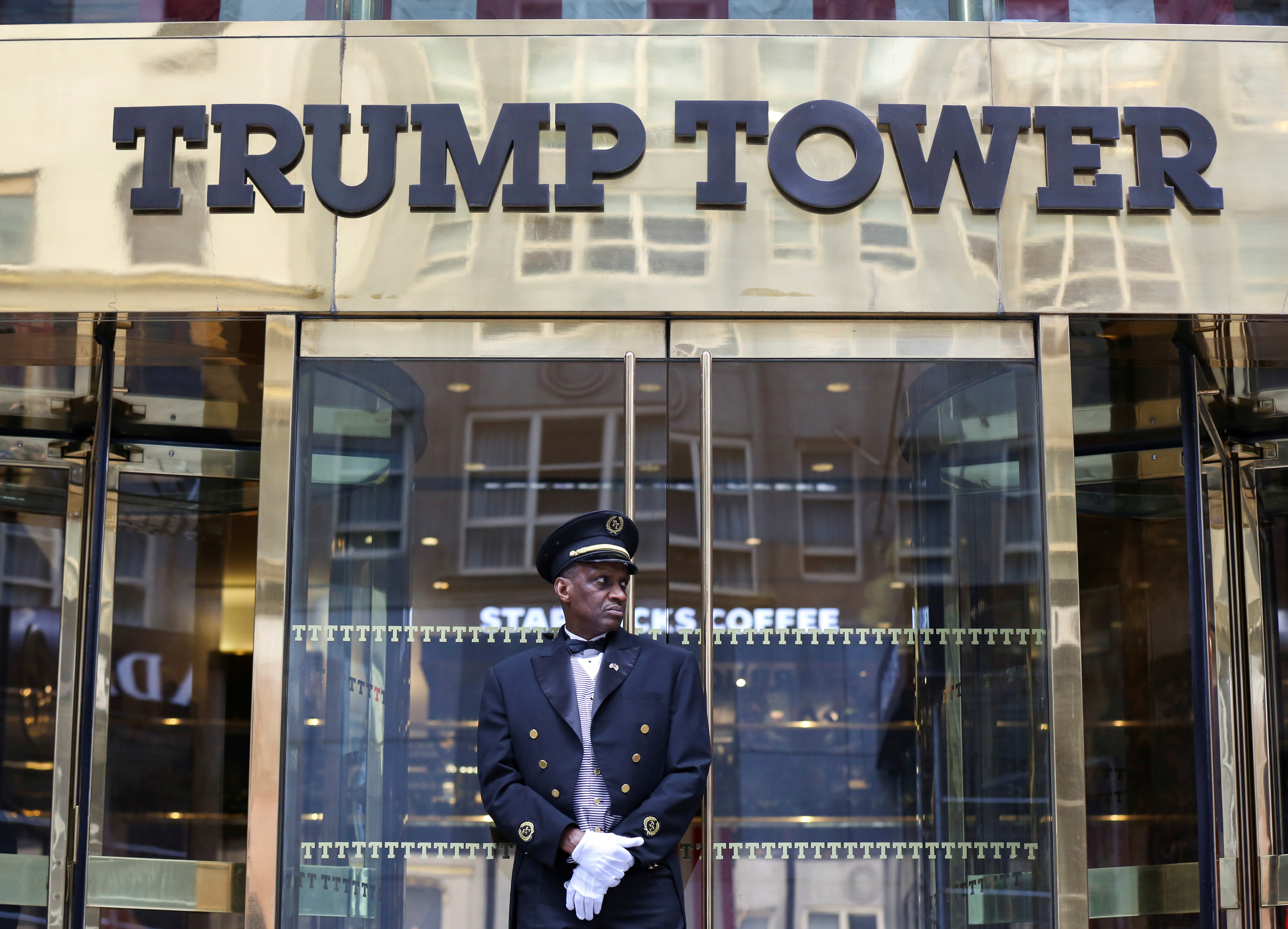 Trump Tower on 5th Avenue in the Manhattan borough of New York City, New York, U.S., April 18, 2019. REUTERS/Caitlin Ochs