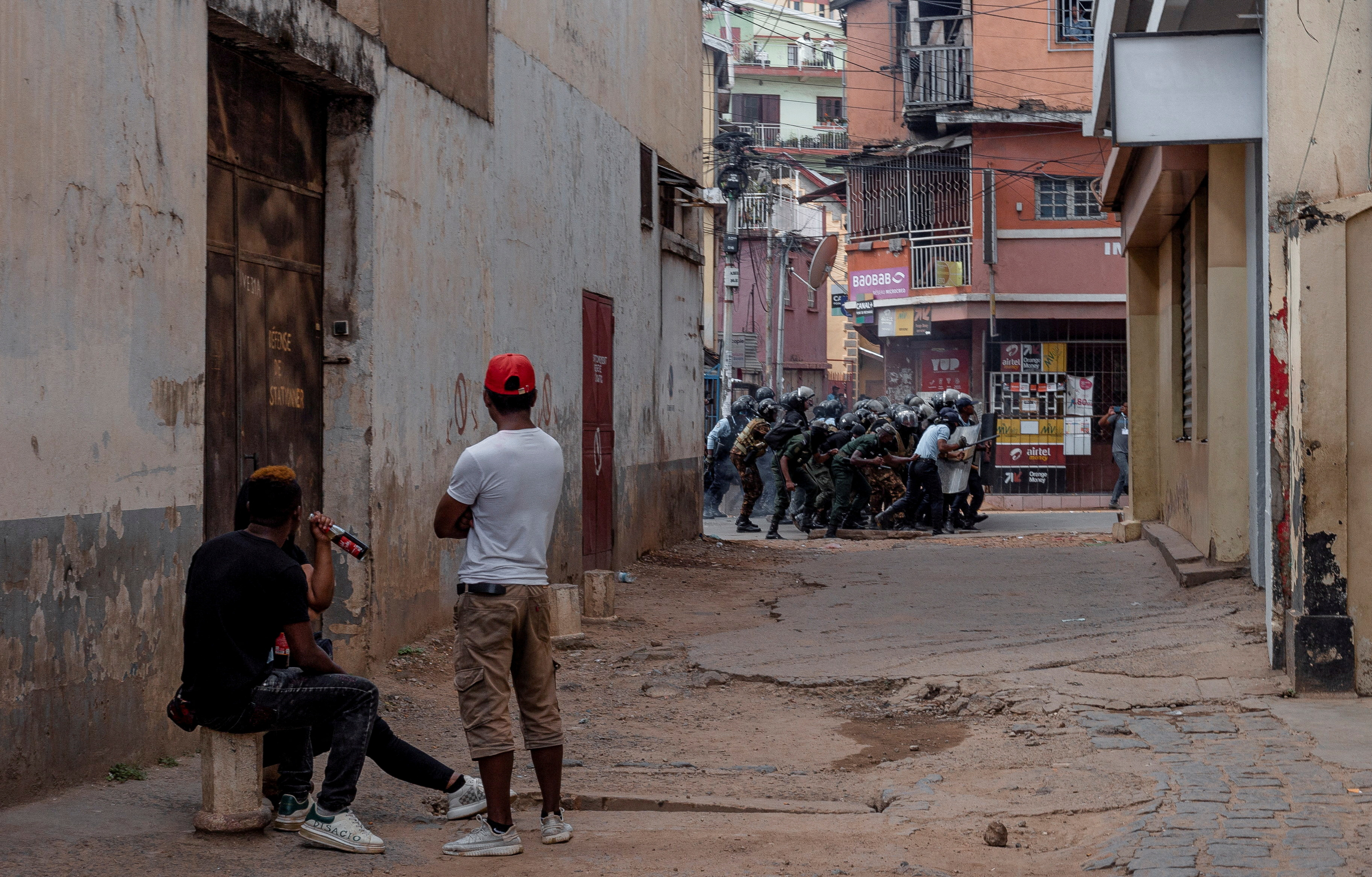 Dimond Formation Riot One country, one picture, one year - December 15, 2023 | Reuters