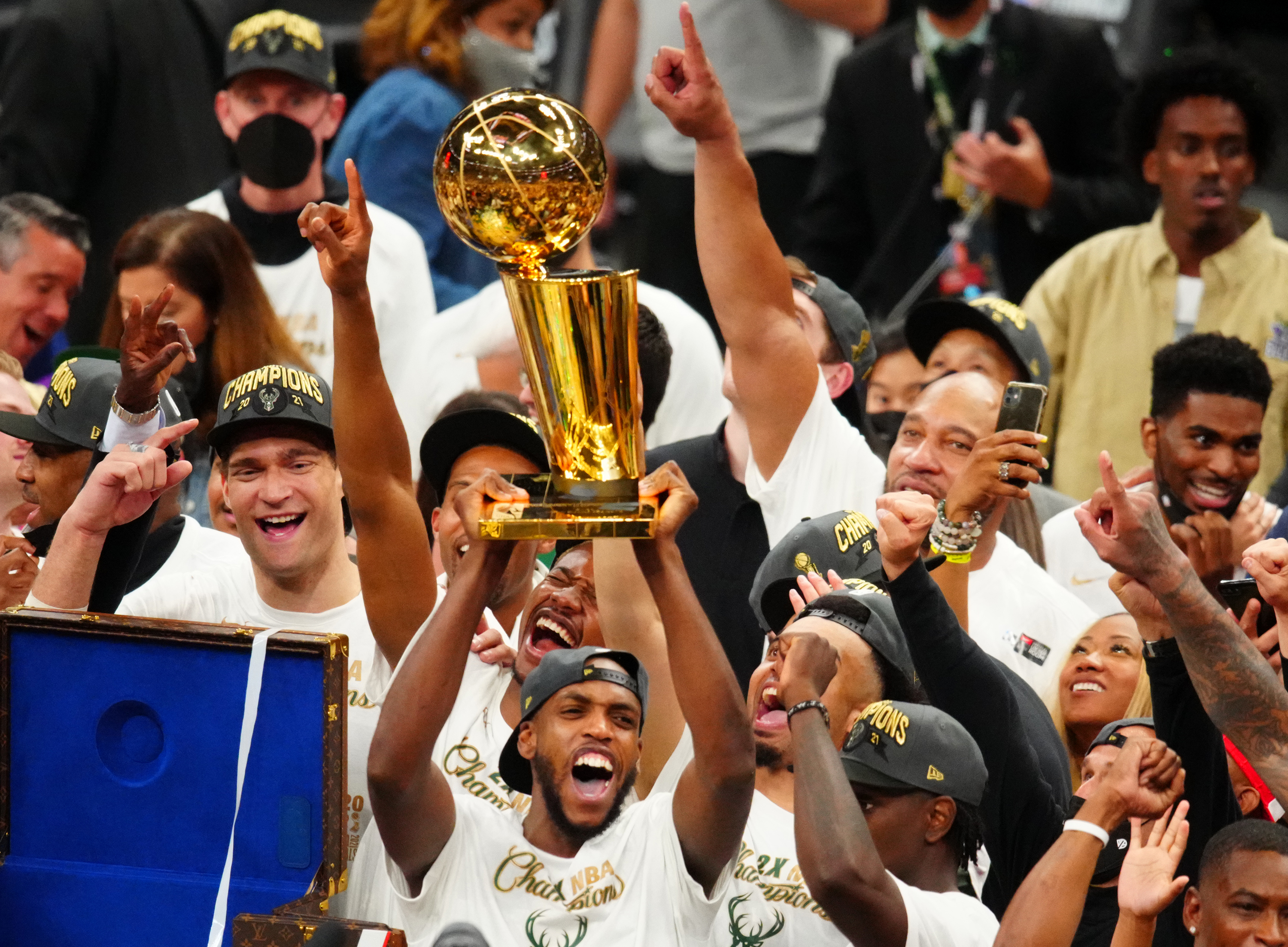 Milwaukee Bucks NBA 2021 CHAMPIONS 1st NBA Championship Since 1971. Giannis  With 50 Points – Greek City Times