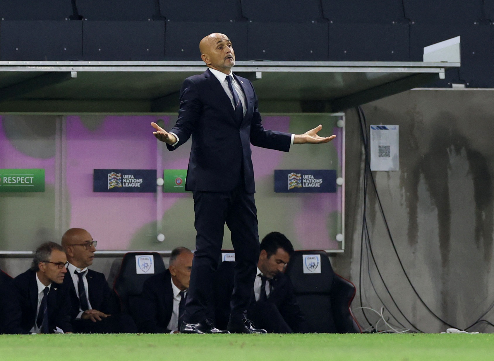 Italy script Spain's first loss since World Cup win | Reuters