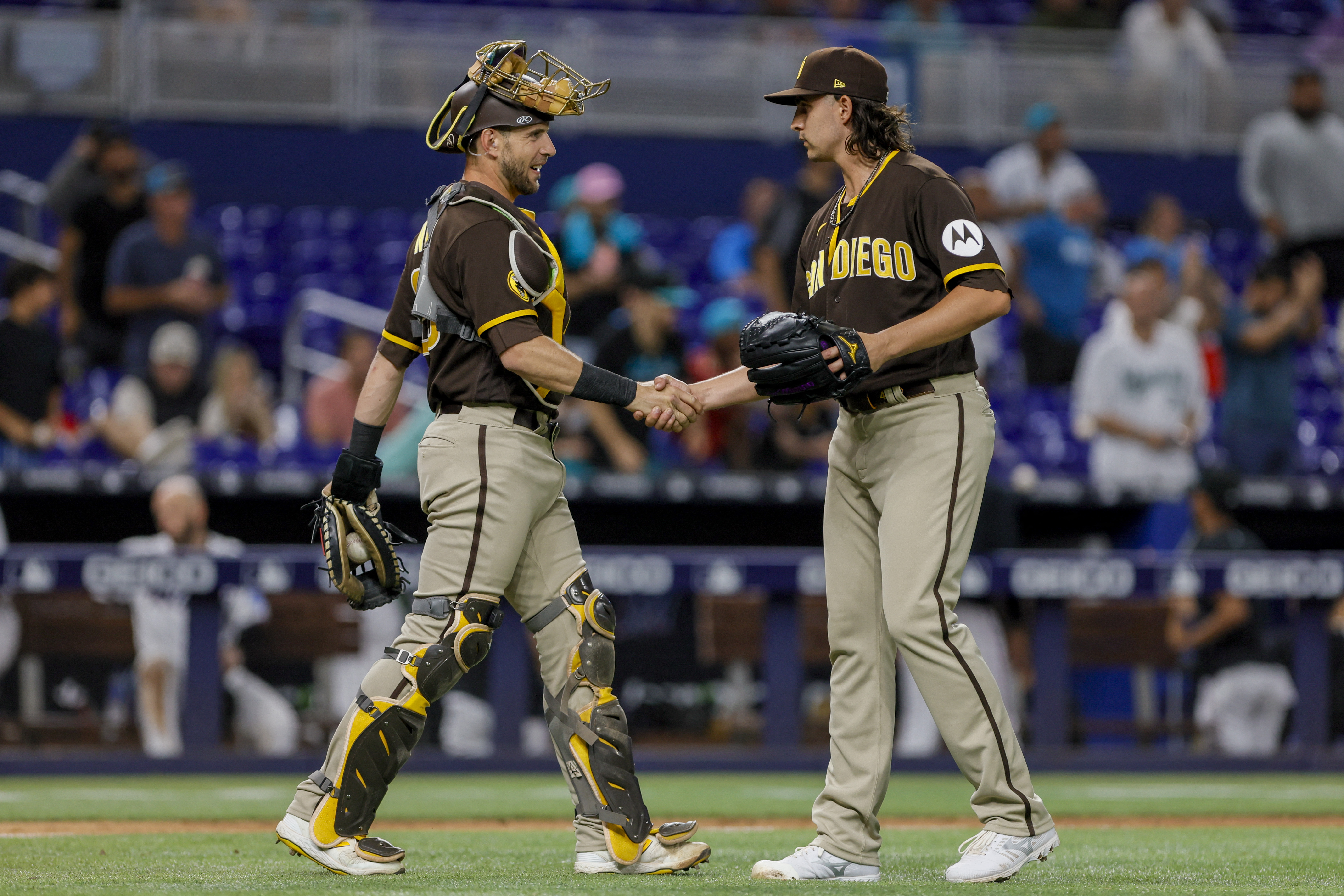 Padres rally past Marlins with five in ninth