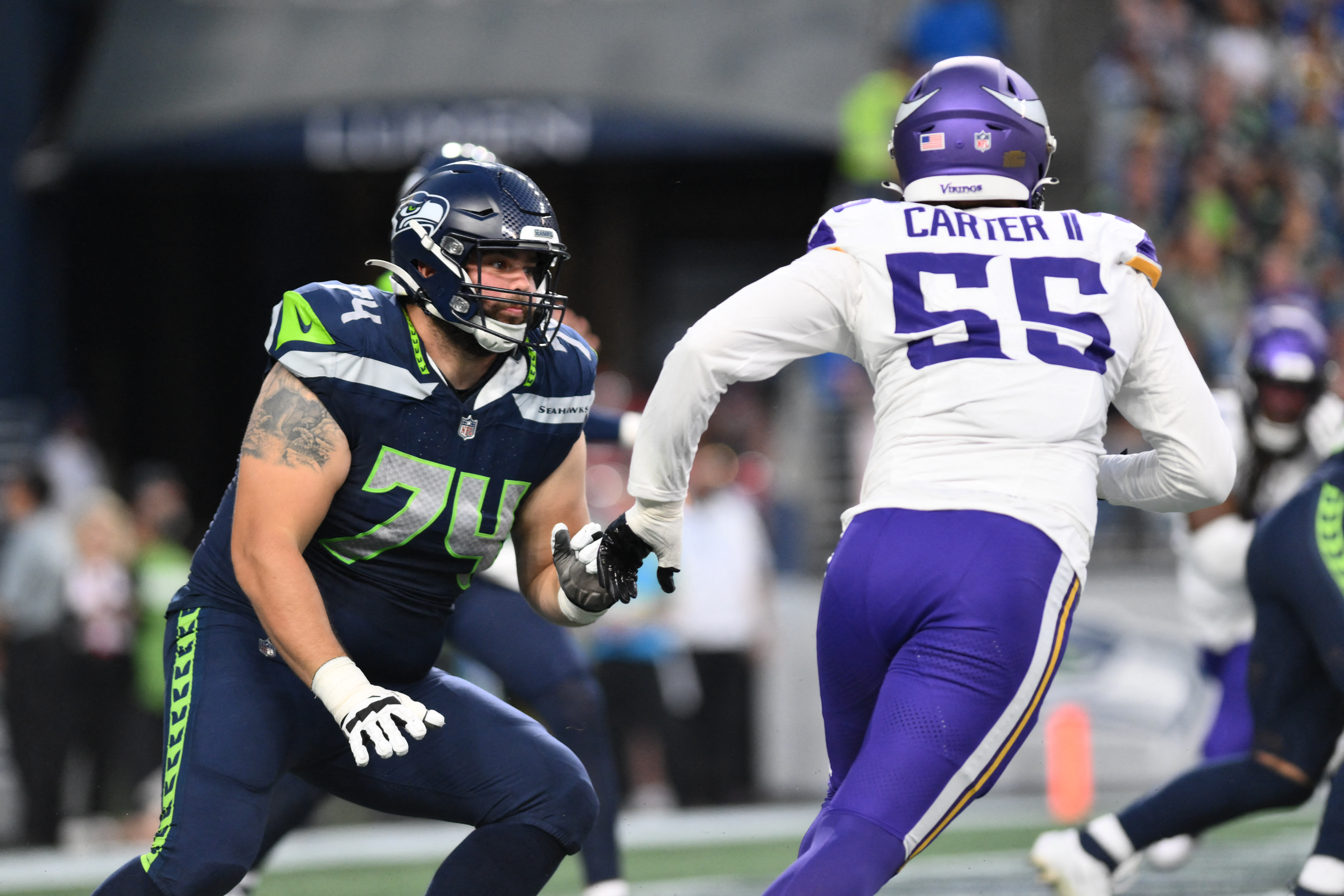 QB Drew Lock leads Seahawks to win over Vikings