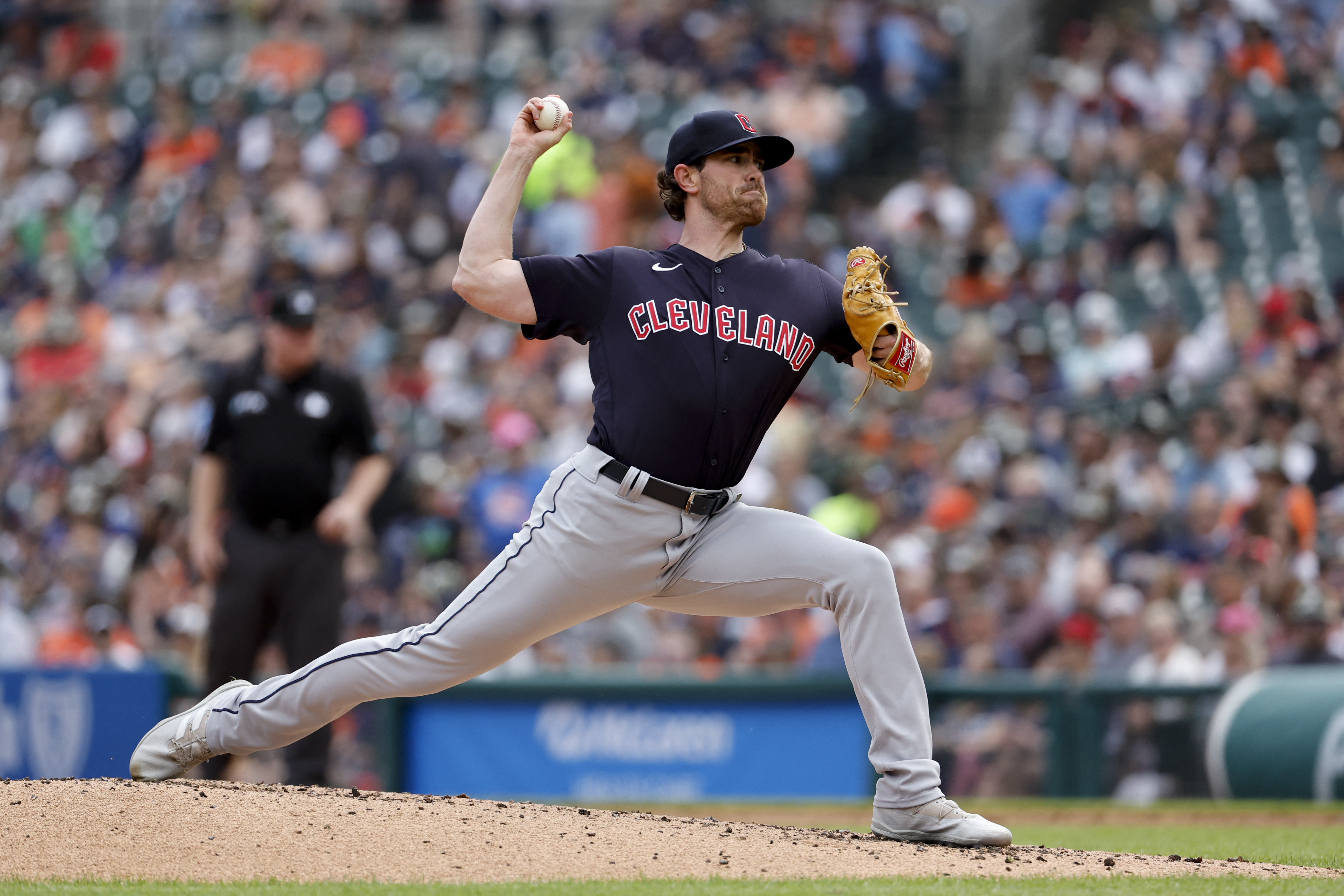 Shane Bieber strikes out 14 in Indians' opening win