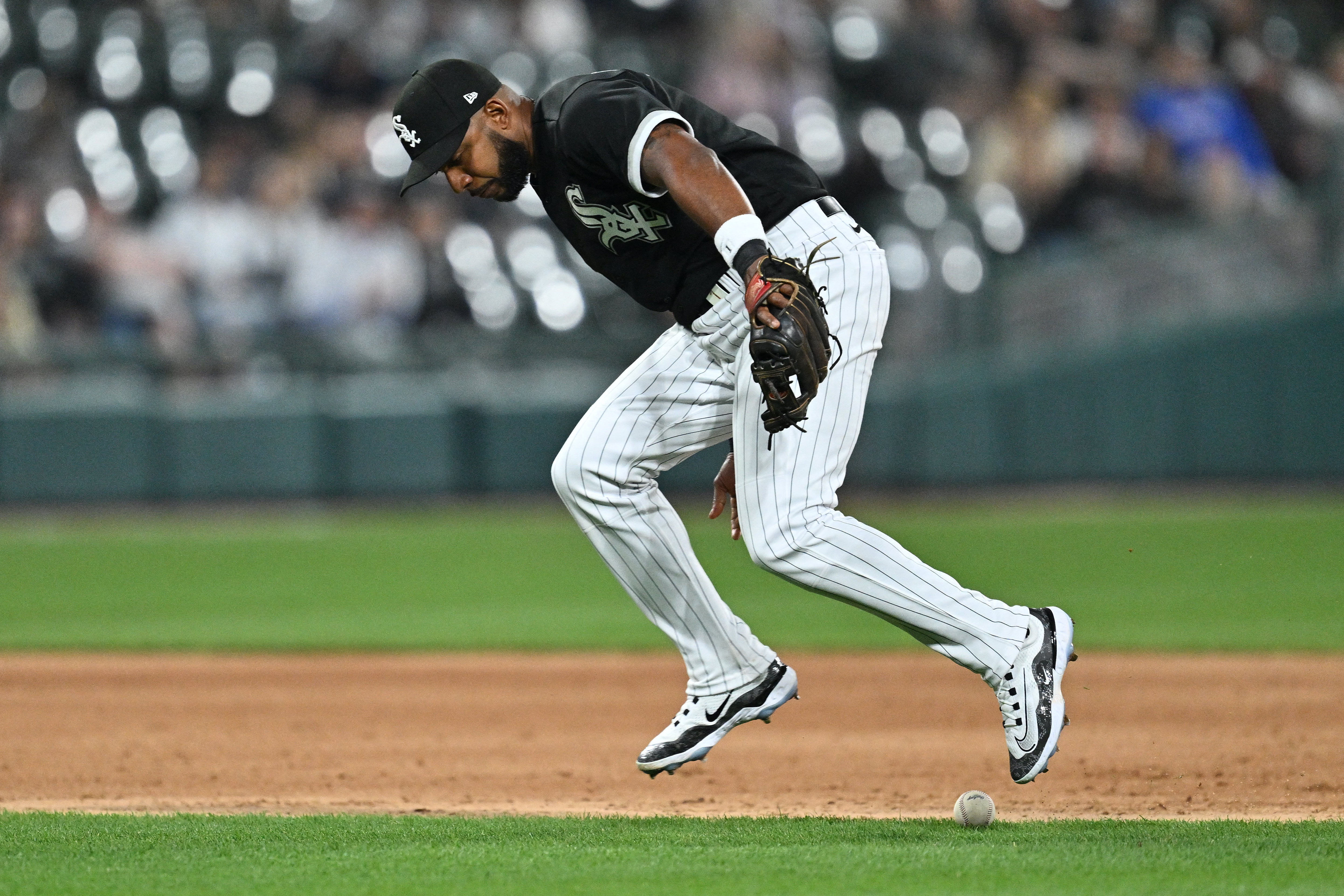 Orioles 9, White Sox 3: Late offense pushes O's to big win