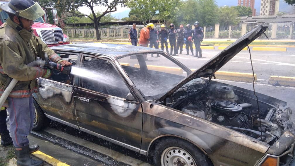 Cars catch fire as maintenance becomes unaffordable in Venezuela