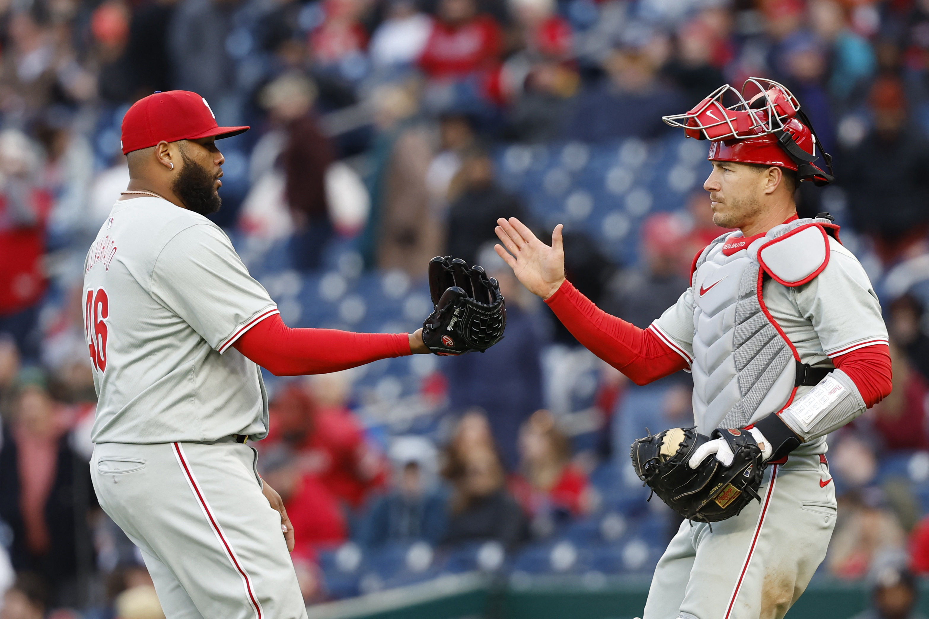 J.T. Realmuto goes deep as Phillies down Nationals | Reuters