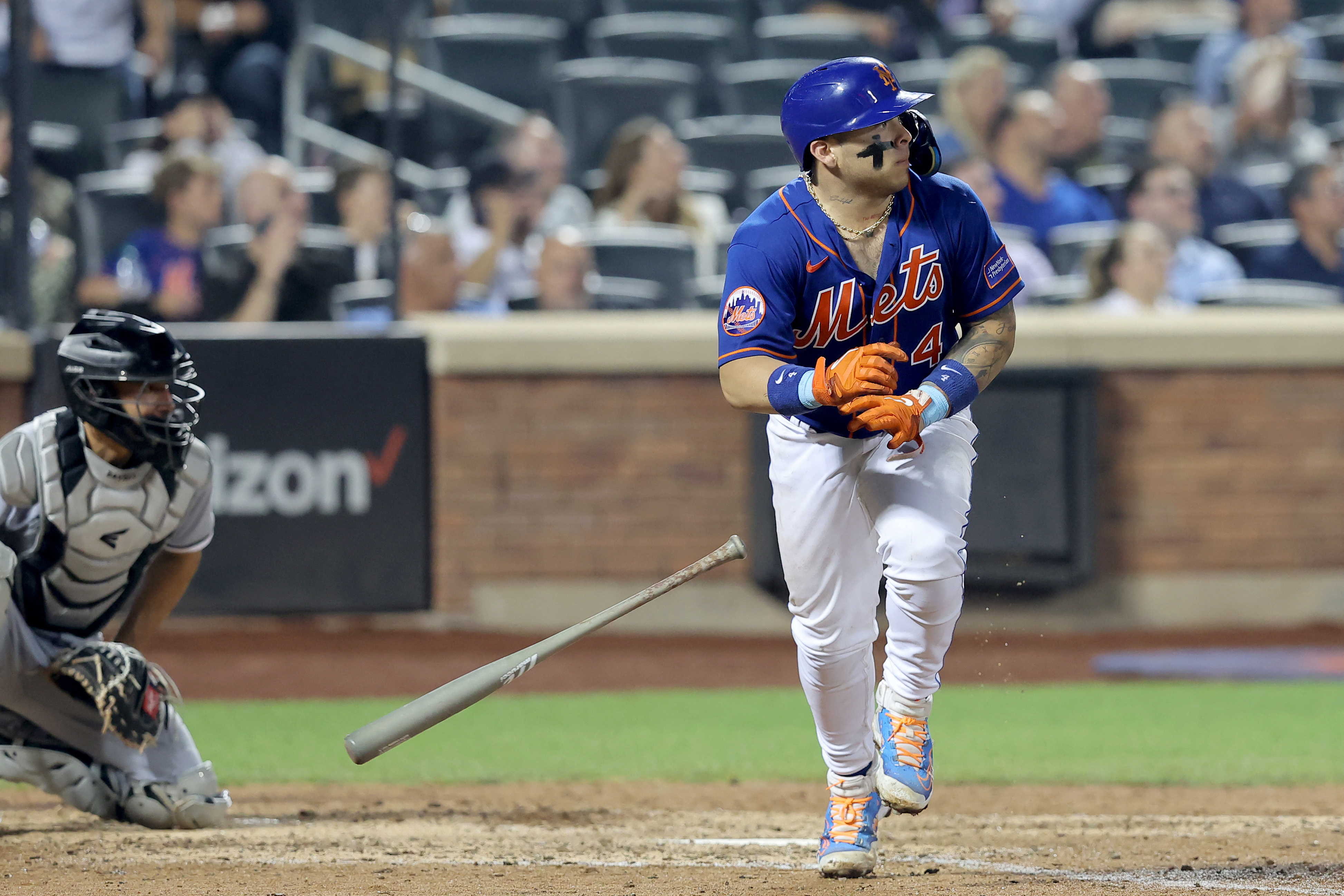 Francisco Alvarez (2 HRs), Mets just get by White Sox