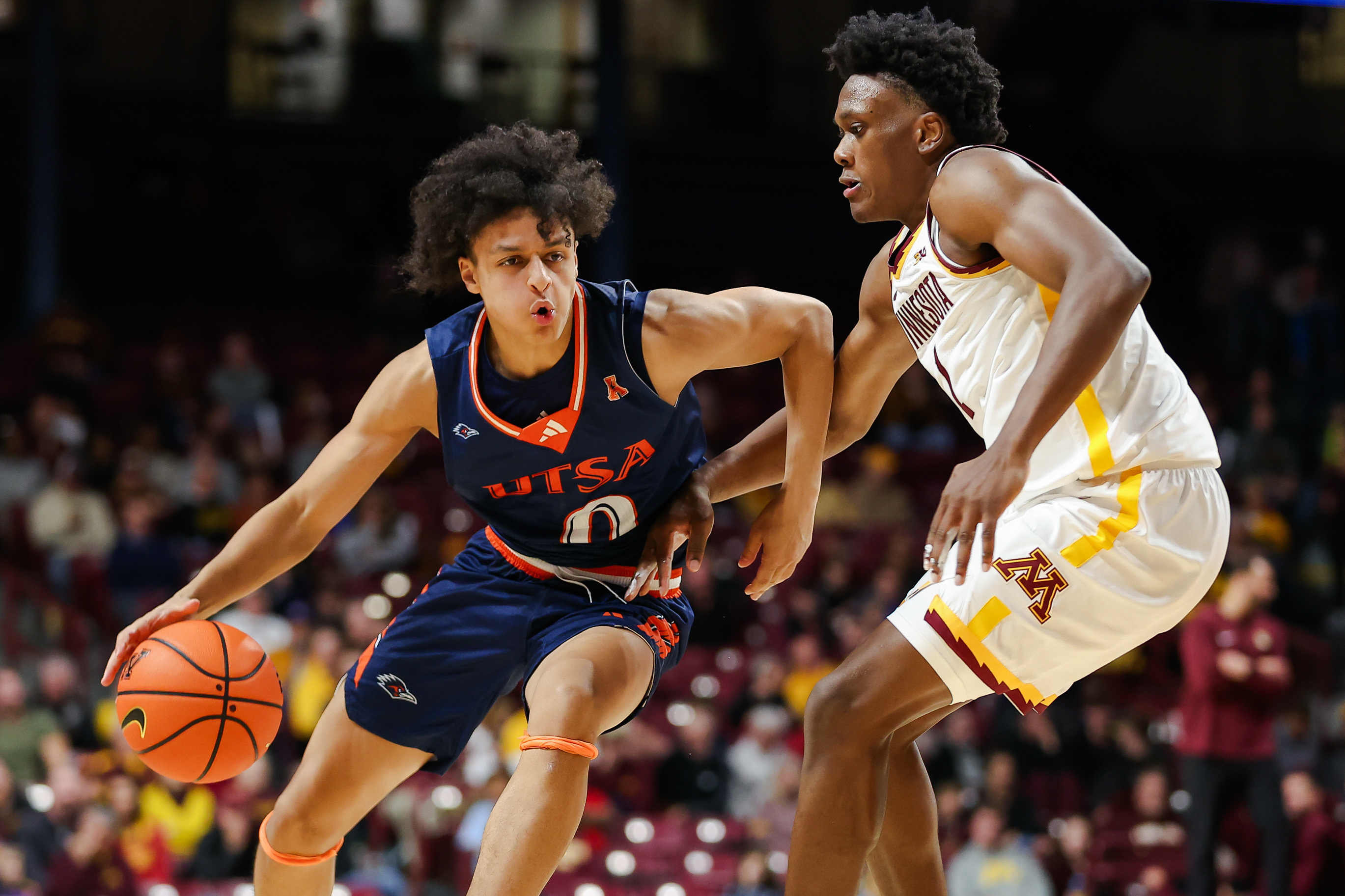 Cam Christie leads Minnesota to easy win vs. UTSA in college debut ...