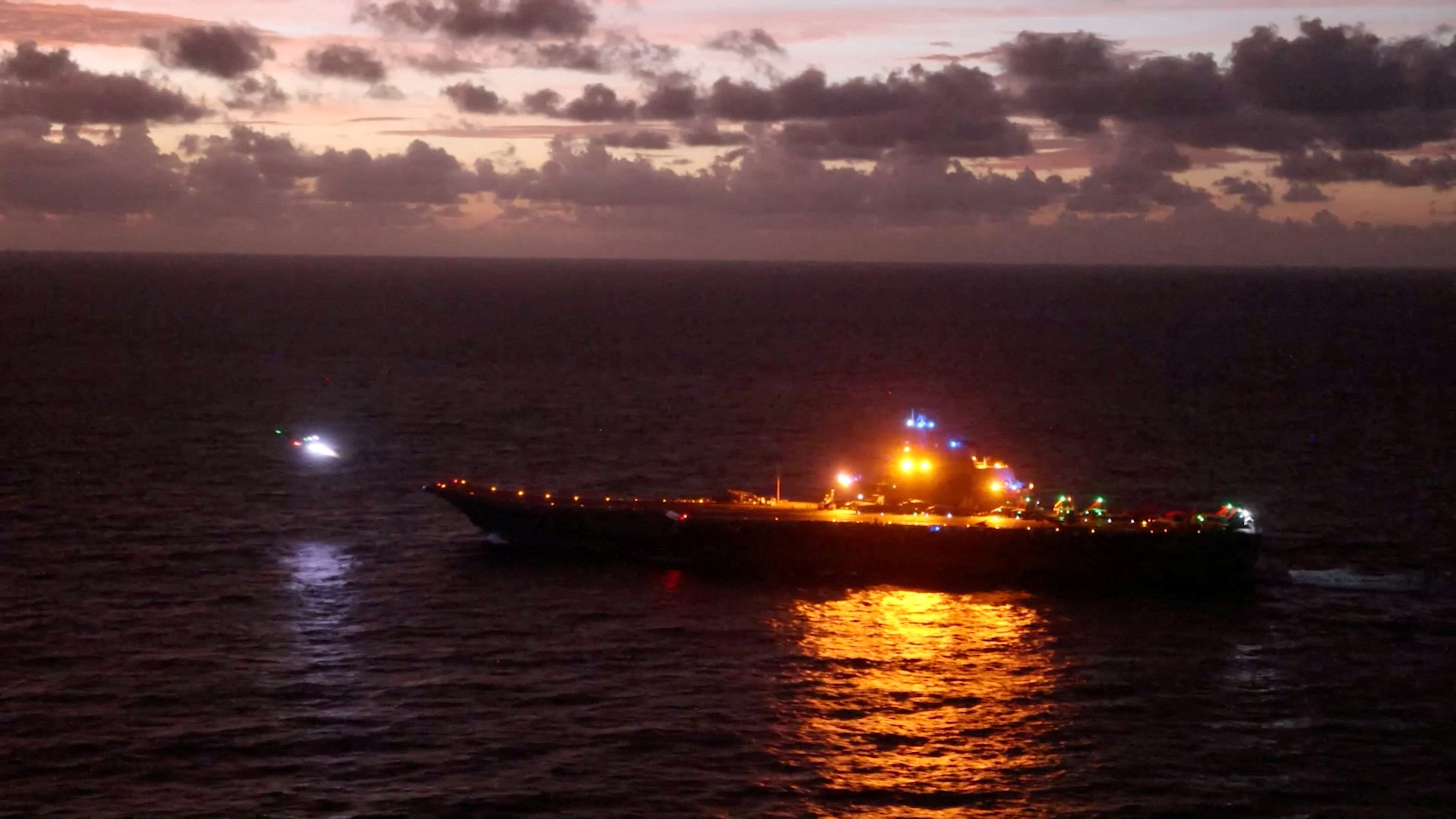 China's Liaoning aircraft carrier takes part in the "Joint Sword-2024B" military drills