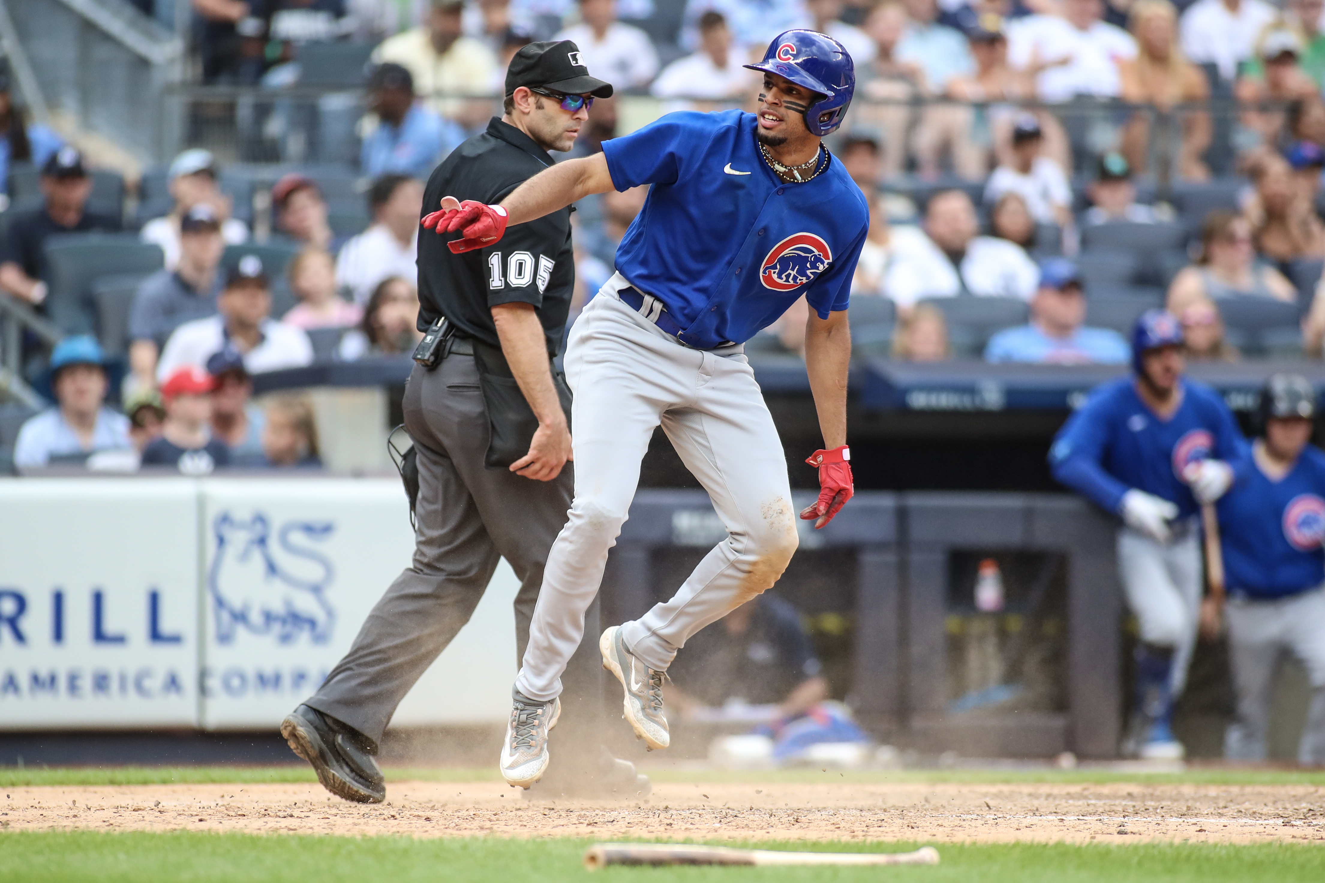 Cubs pile up runs late, take series from Yankees