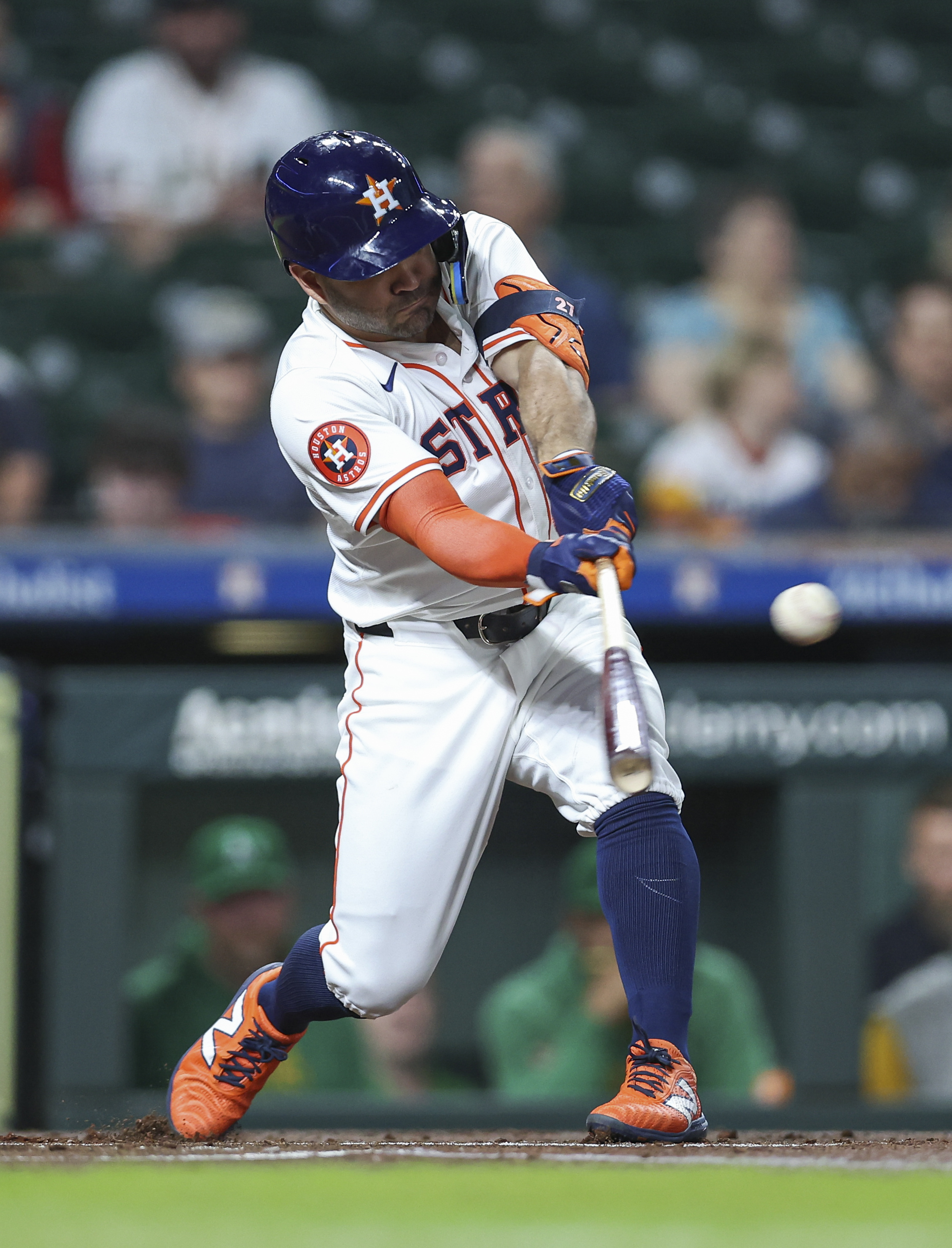 Cristian Javier rebounds, Astros sweep A's | Reuters