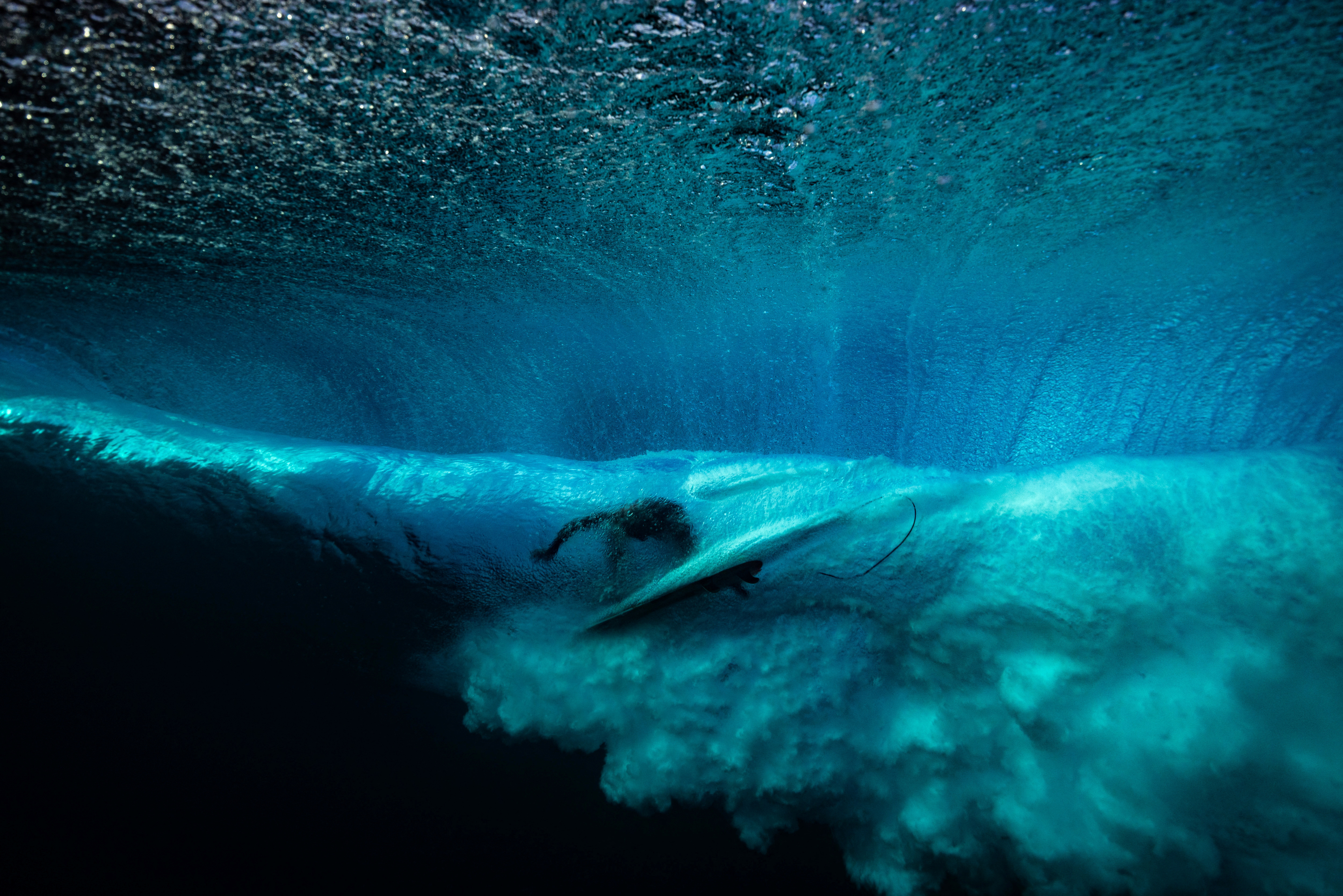 The Wider Image: At Tahiti's Games site, Polynesians fight for a reef and a way of life