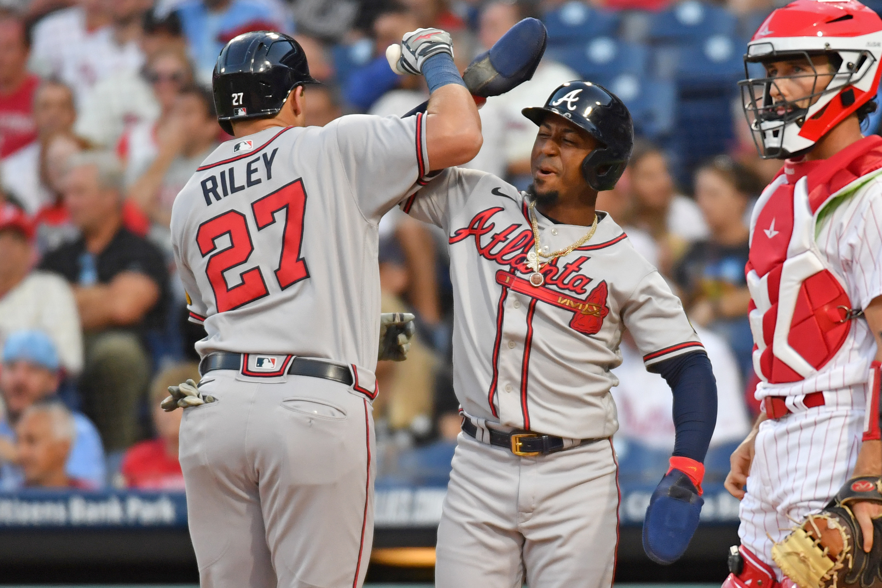 Braves top Phillies, clinch NL East crown | Reuters