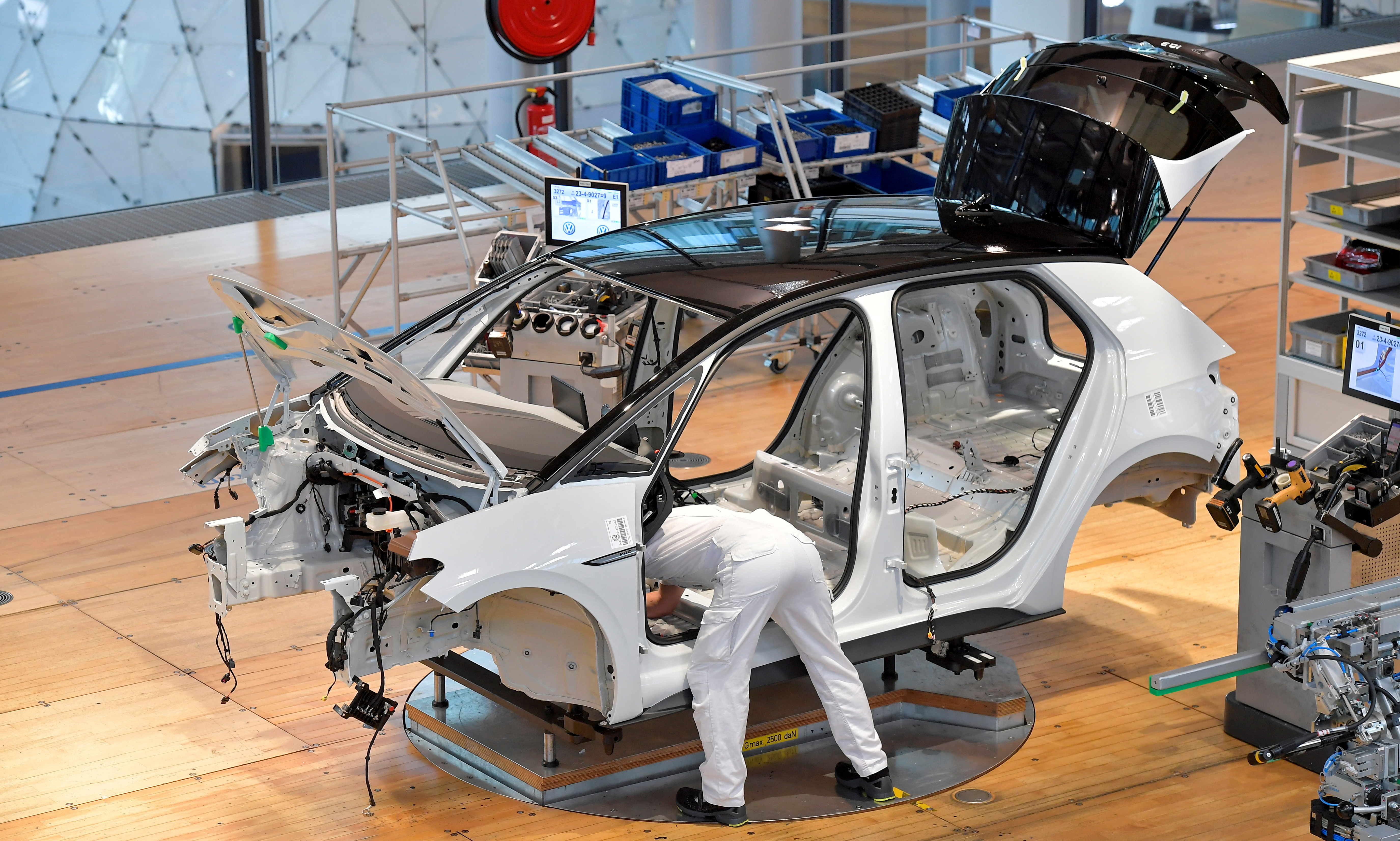 Media tour through Volkswagen ID 3 production line in Dresden