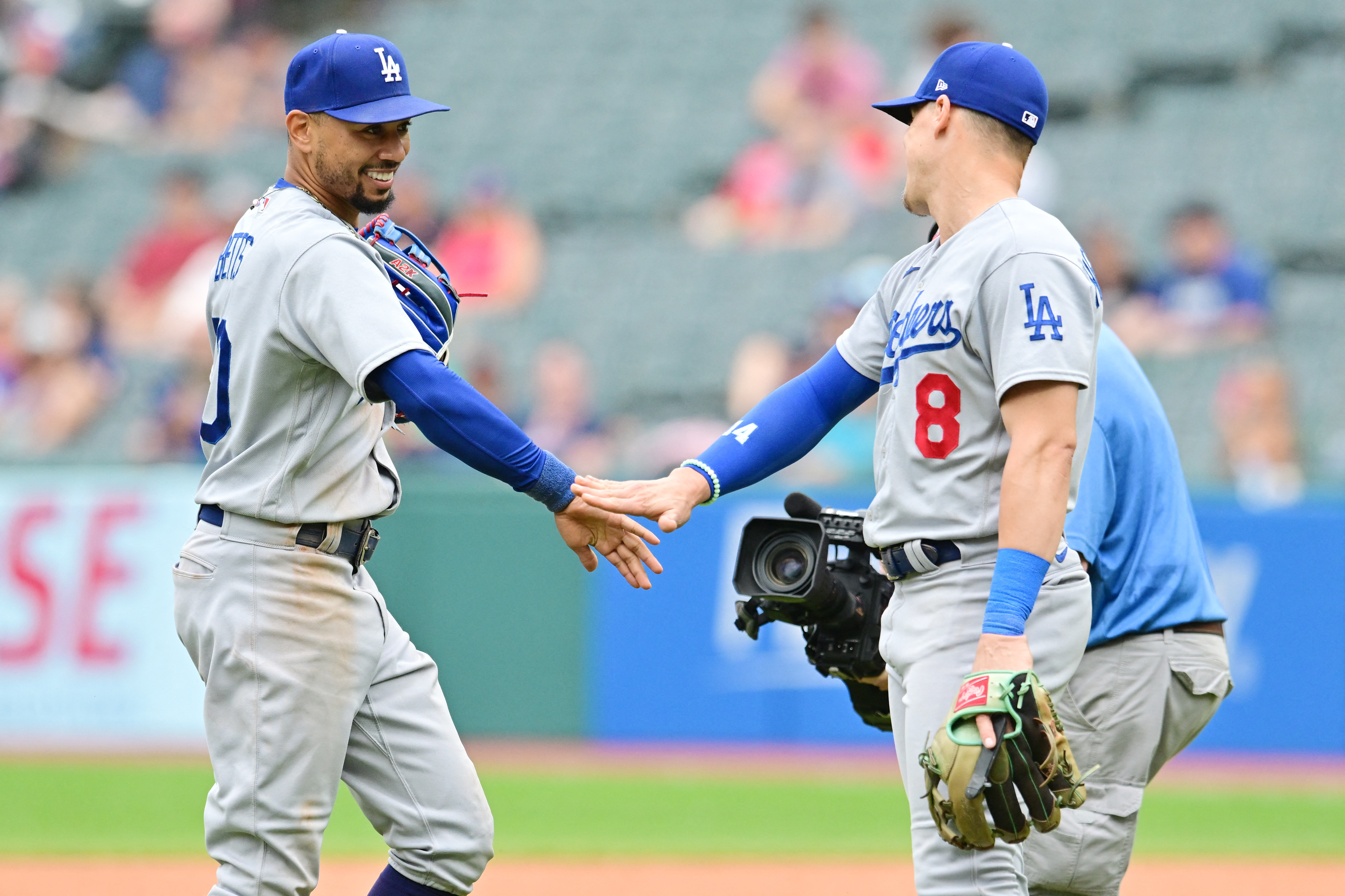 Betts has 5 hits, then Hernández homers and doubles twice as Dodgers beat  Guardians 6-1 and 9-3 - The San Diego Union-Tribune