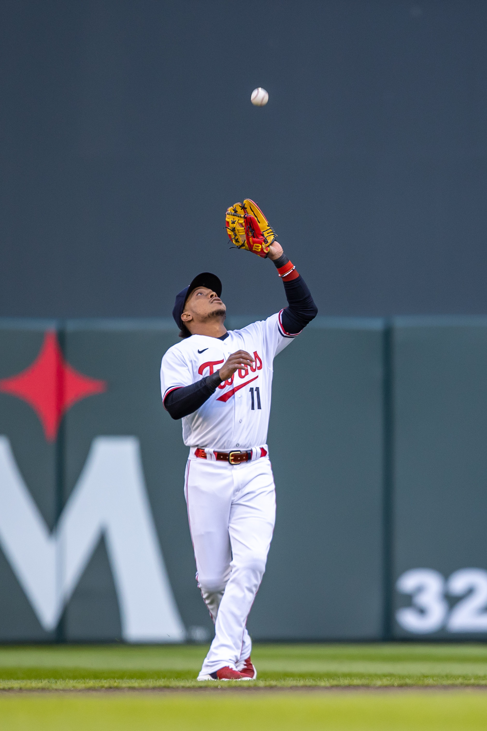 Twins put away Yankees 6-1 behind Sonny Gray's dominance, Joey Gallo's  booming home run