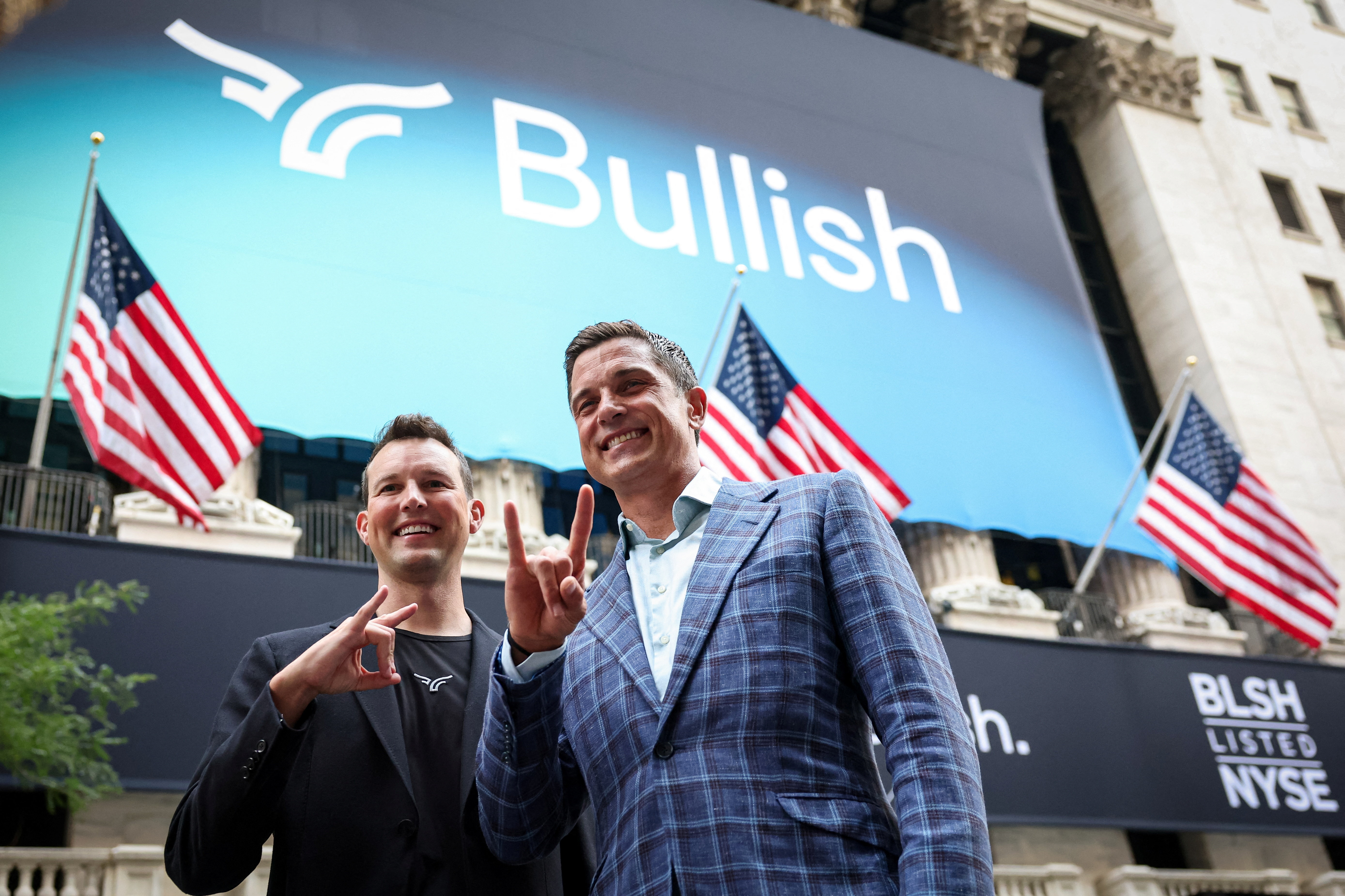 CoinDesk owner Bullish prices IPO above range to raise over $1.1 billion |  Reuters