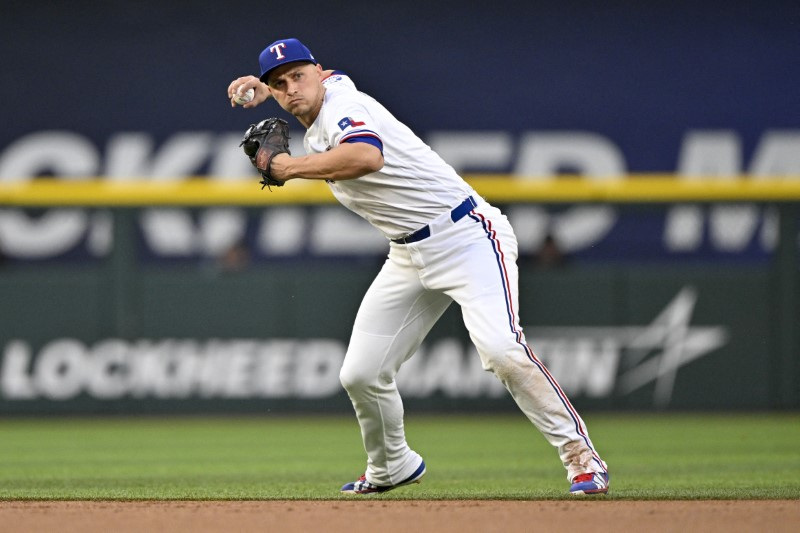 Slumping Corey Seager (back spasms) not in lineup vs. Astros | Reuters