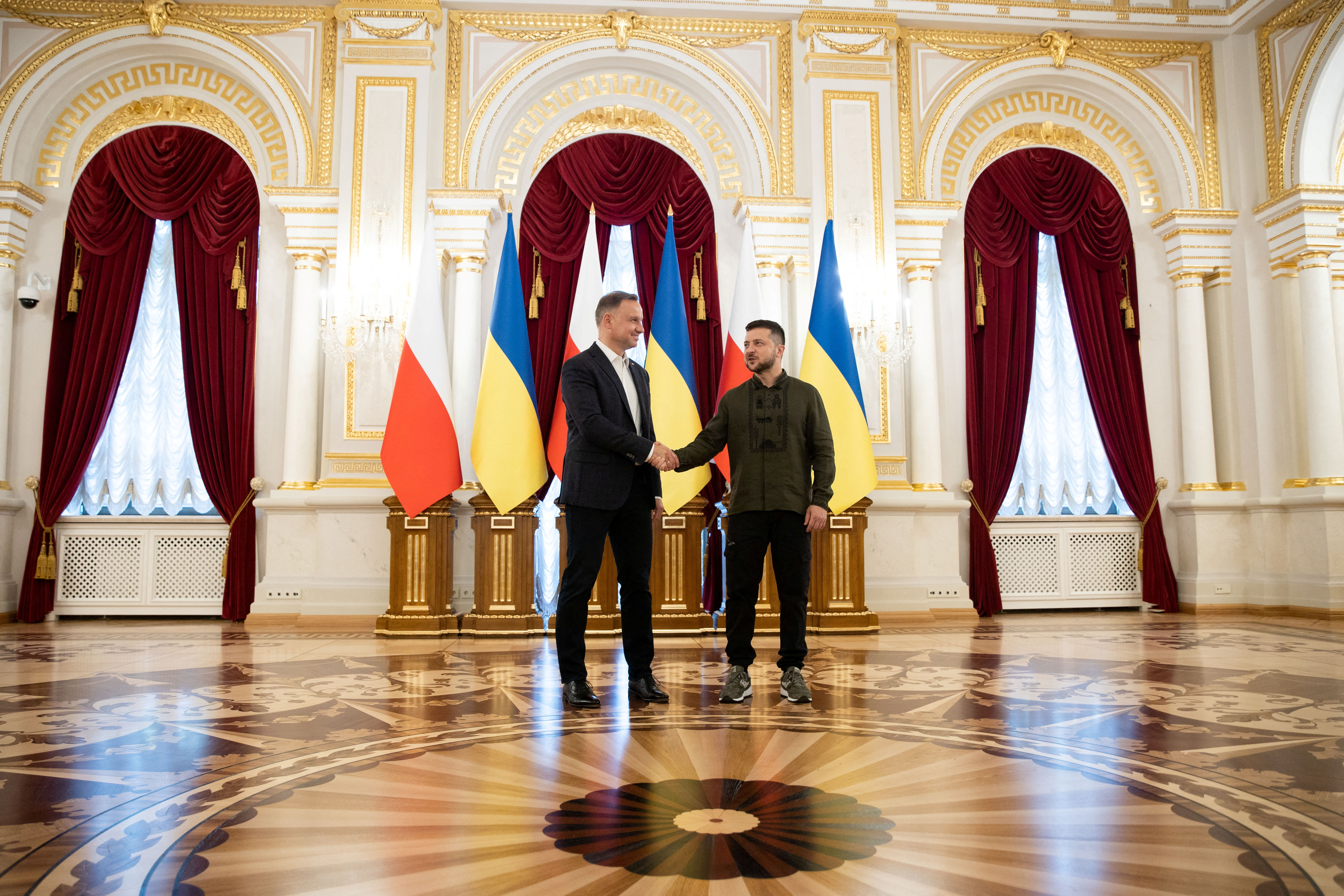 Ukraine's President Zelenskiy and Poland's President Duda pose for a picture in Kyiv