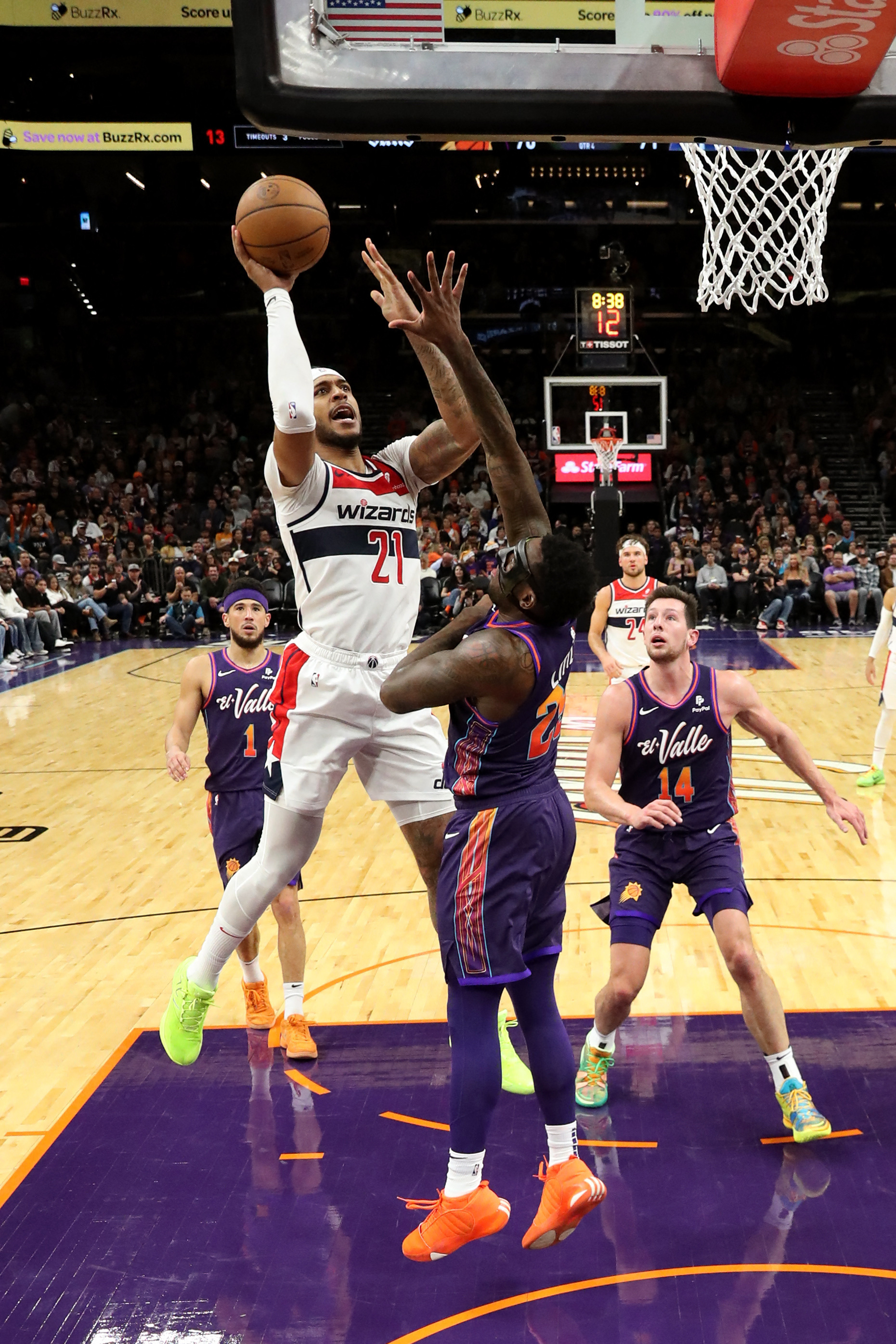 Suns rally from 16-point deficit, upend Wizards | Reuters