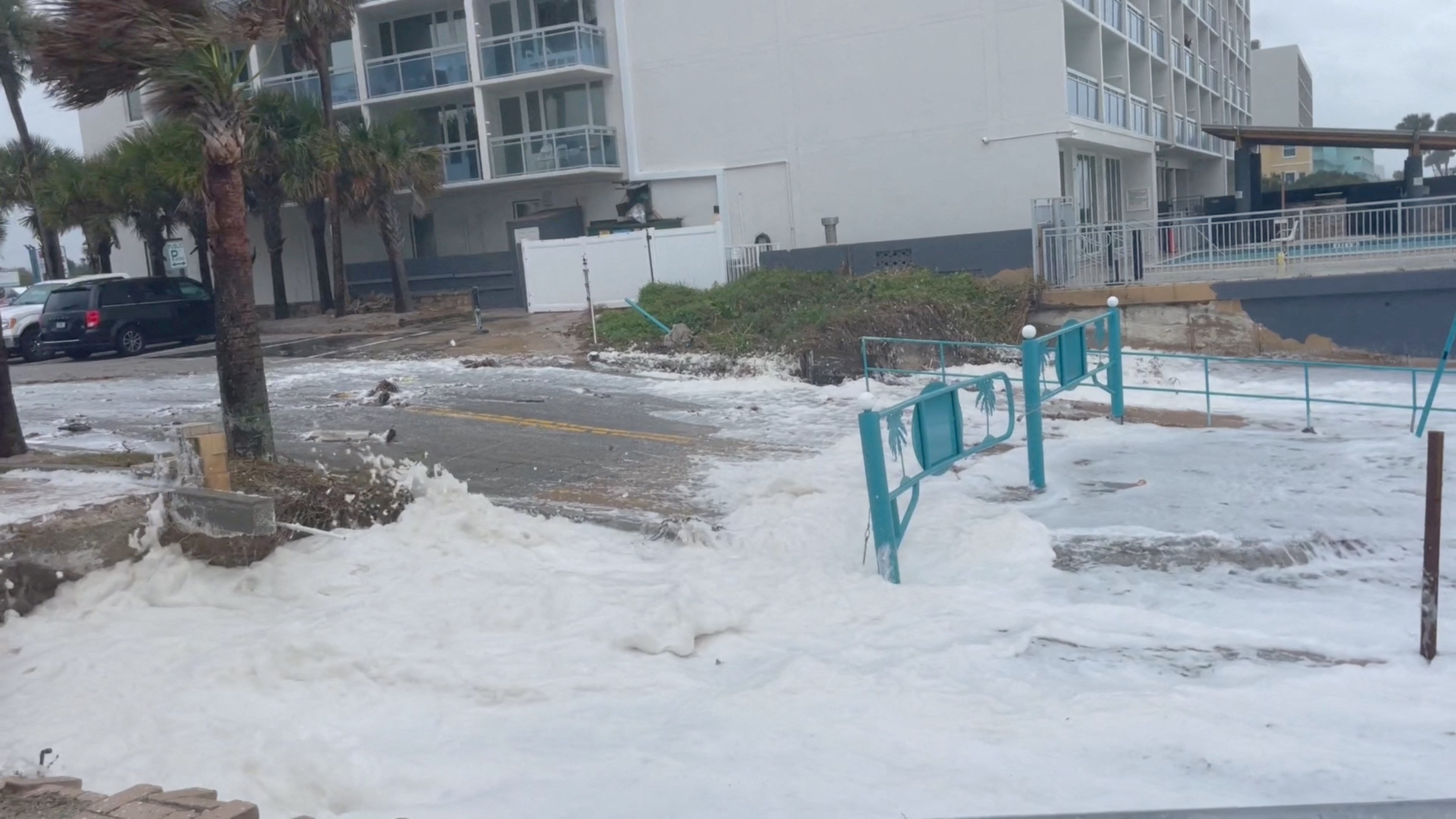Snow in Florida? Massive amounts of sea foam wash ashore post Hurricane  Nicole