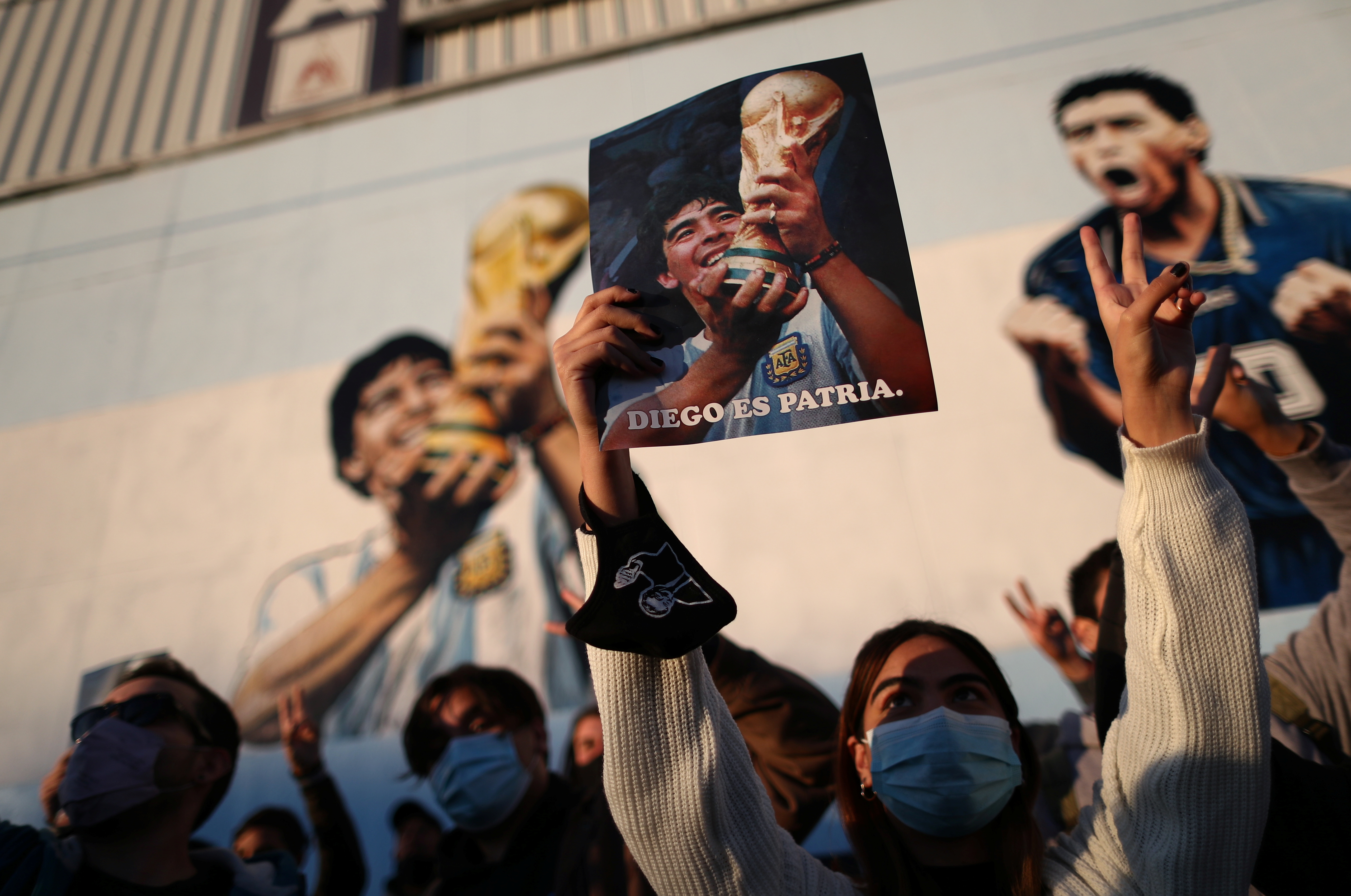 Maradona's fans remember the idol with a colorful memorial in Buenos Aires