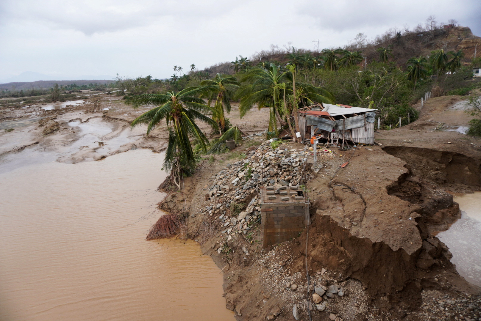 Hurricane Agatha makes landfall in southern Mexico