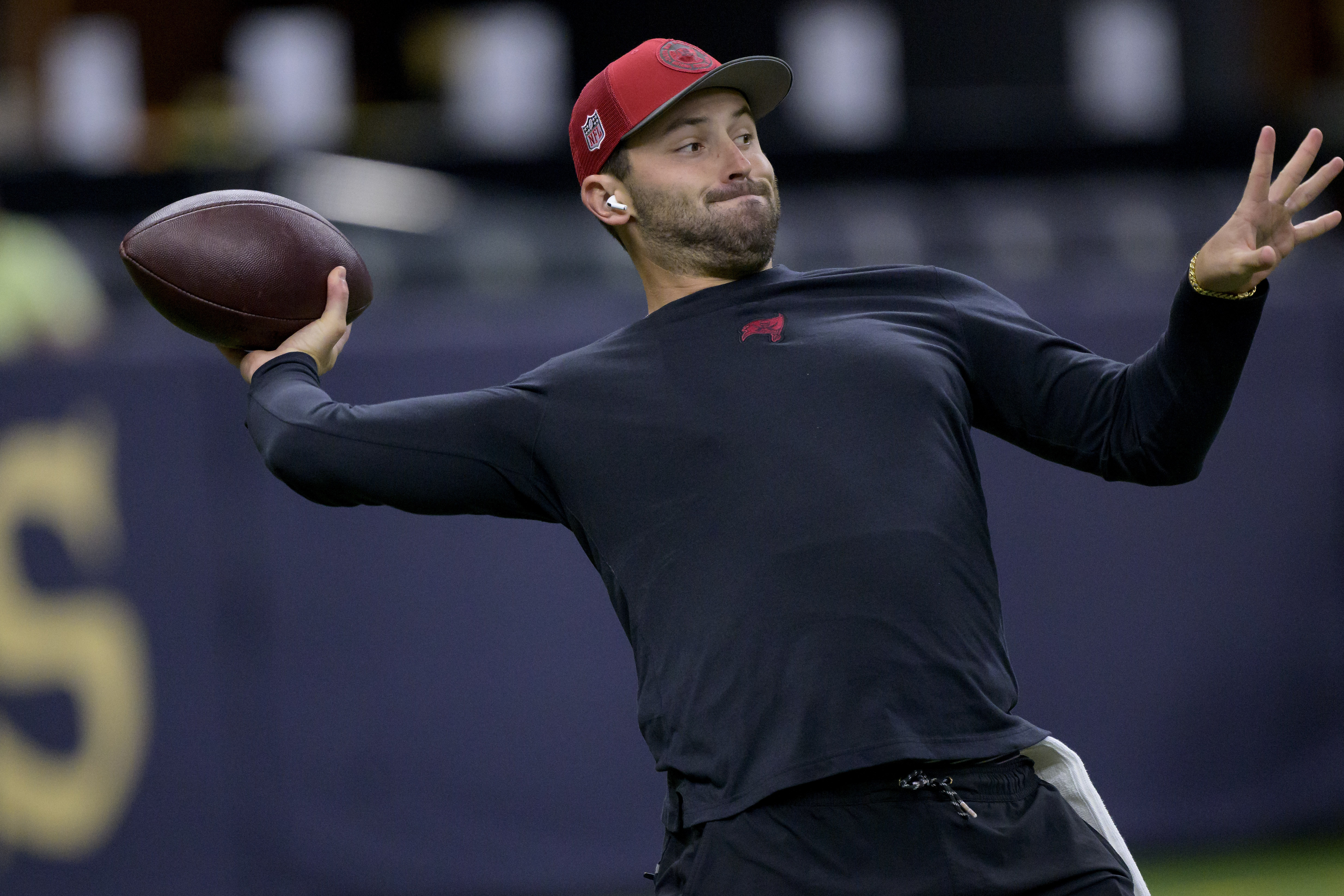 Bucs' Baker Mayfield throws 3 touchdown passes in win over Saints