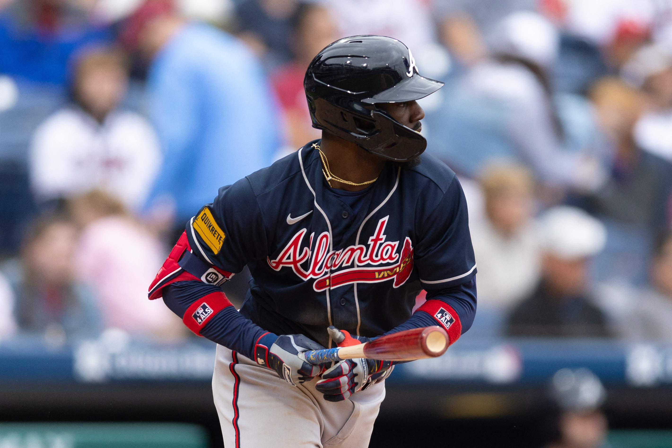 Braves erupt in 10th to get past Phillies 5-1