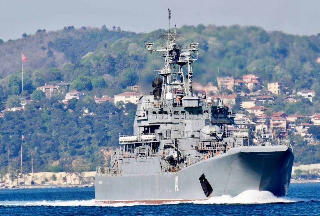 The Russian Navy's large landing ship Novocherkassk transits Istanbul's Bosphorus