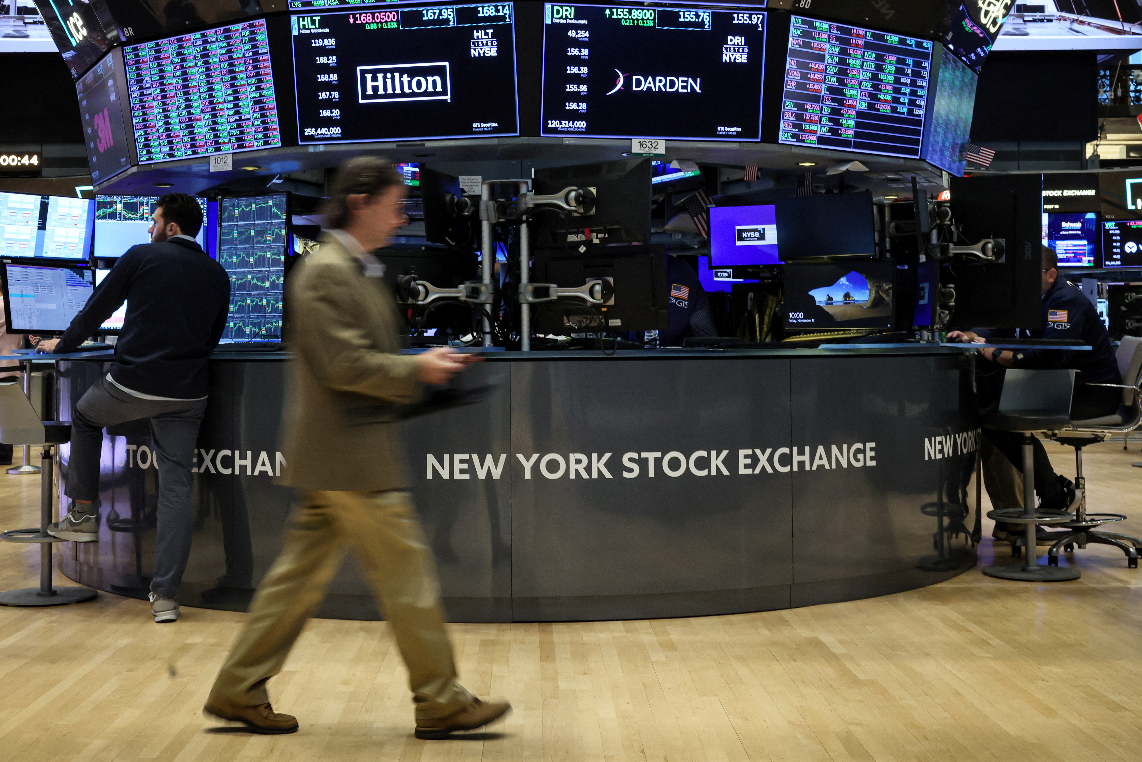 Stocks steady, bonds in euphoric mood on bets of peak rates