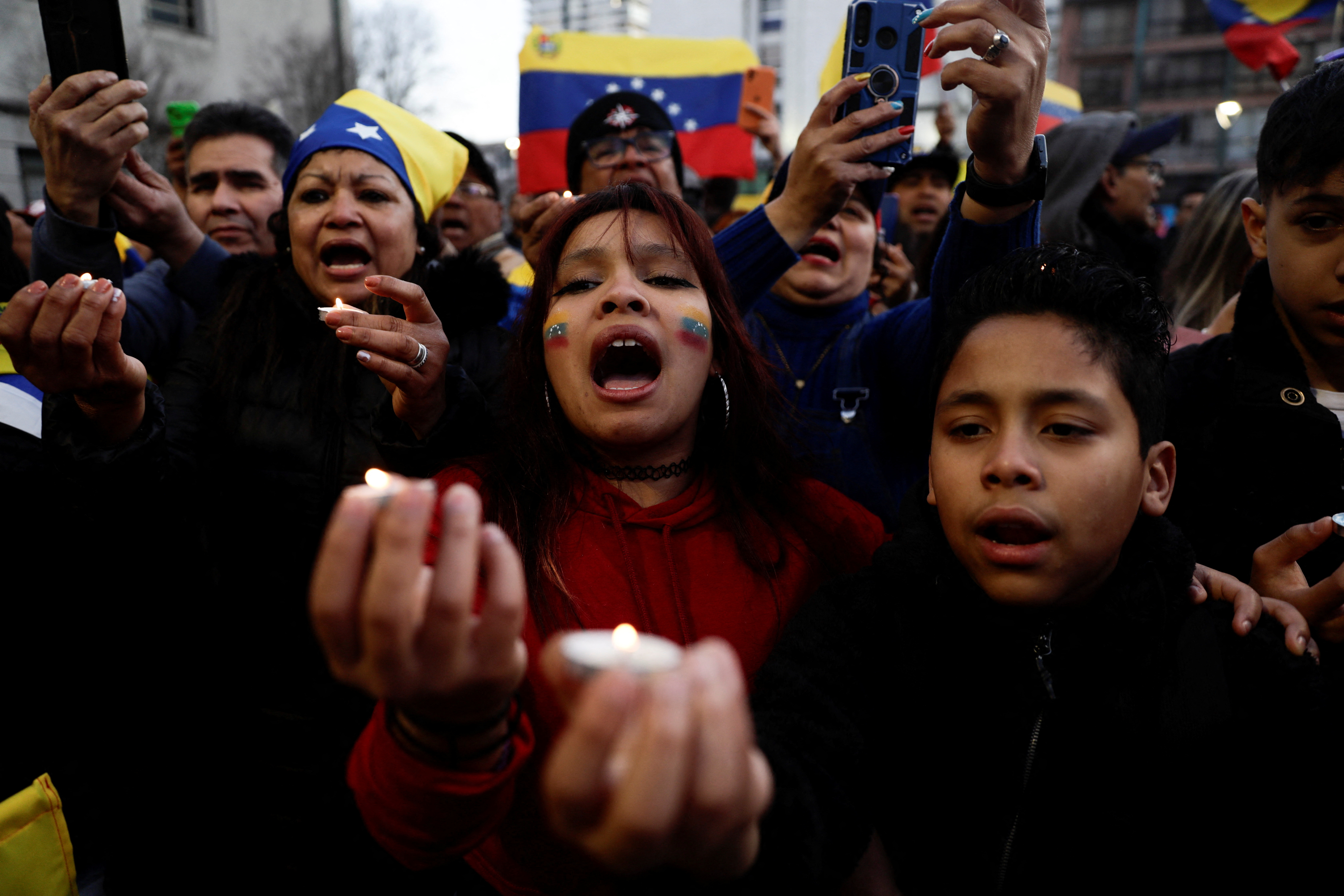 Venezuelan opposition supporters call for a worldwide protest, in Concepcion