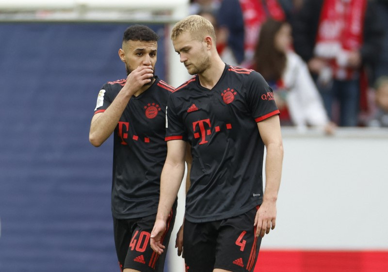 Bayern Munich's Noussair Mazraoui (L) and Matthijs de Ligt (R) after a match