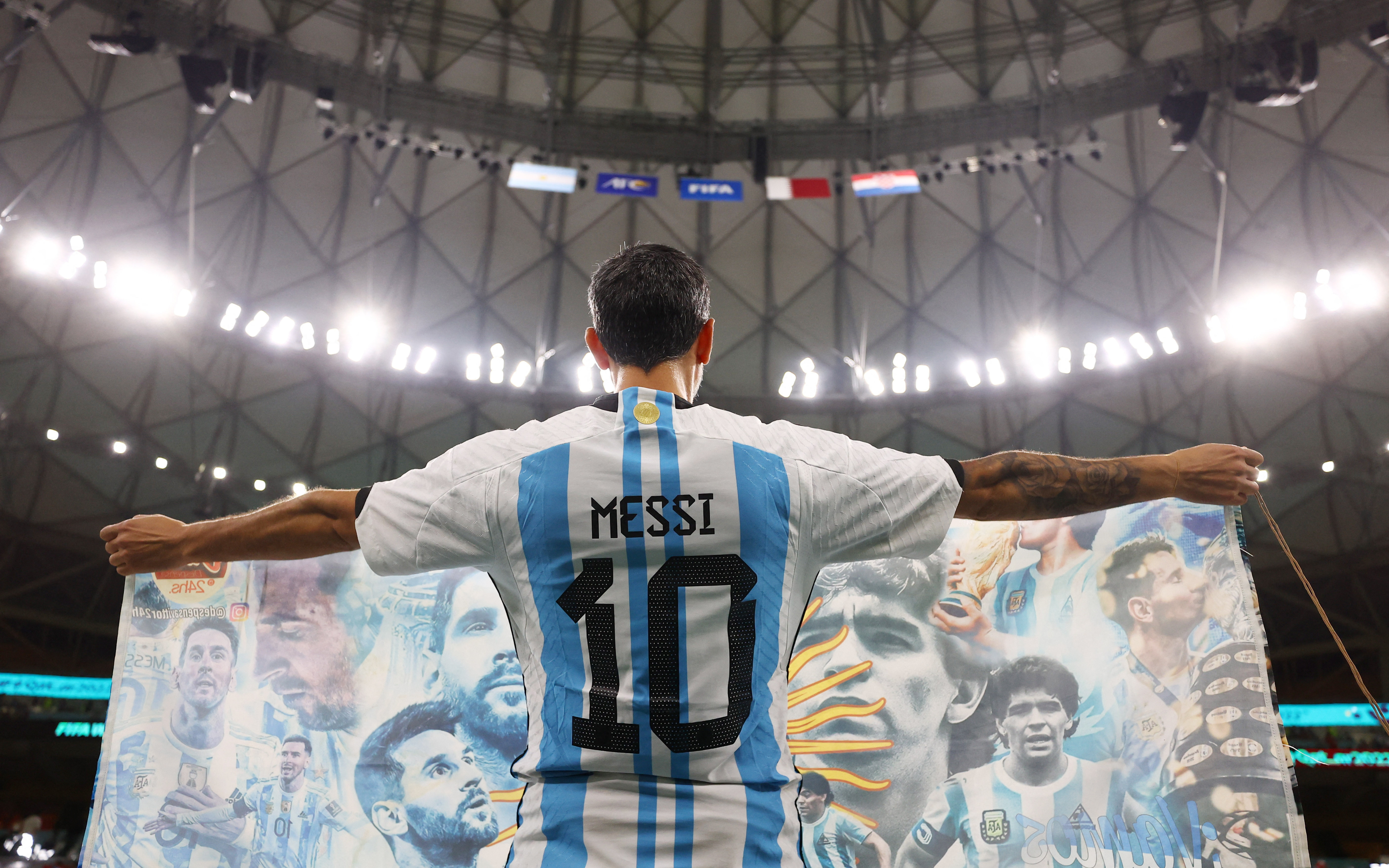 Argentines immortalize Messi's jibe at beaten Dutch
