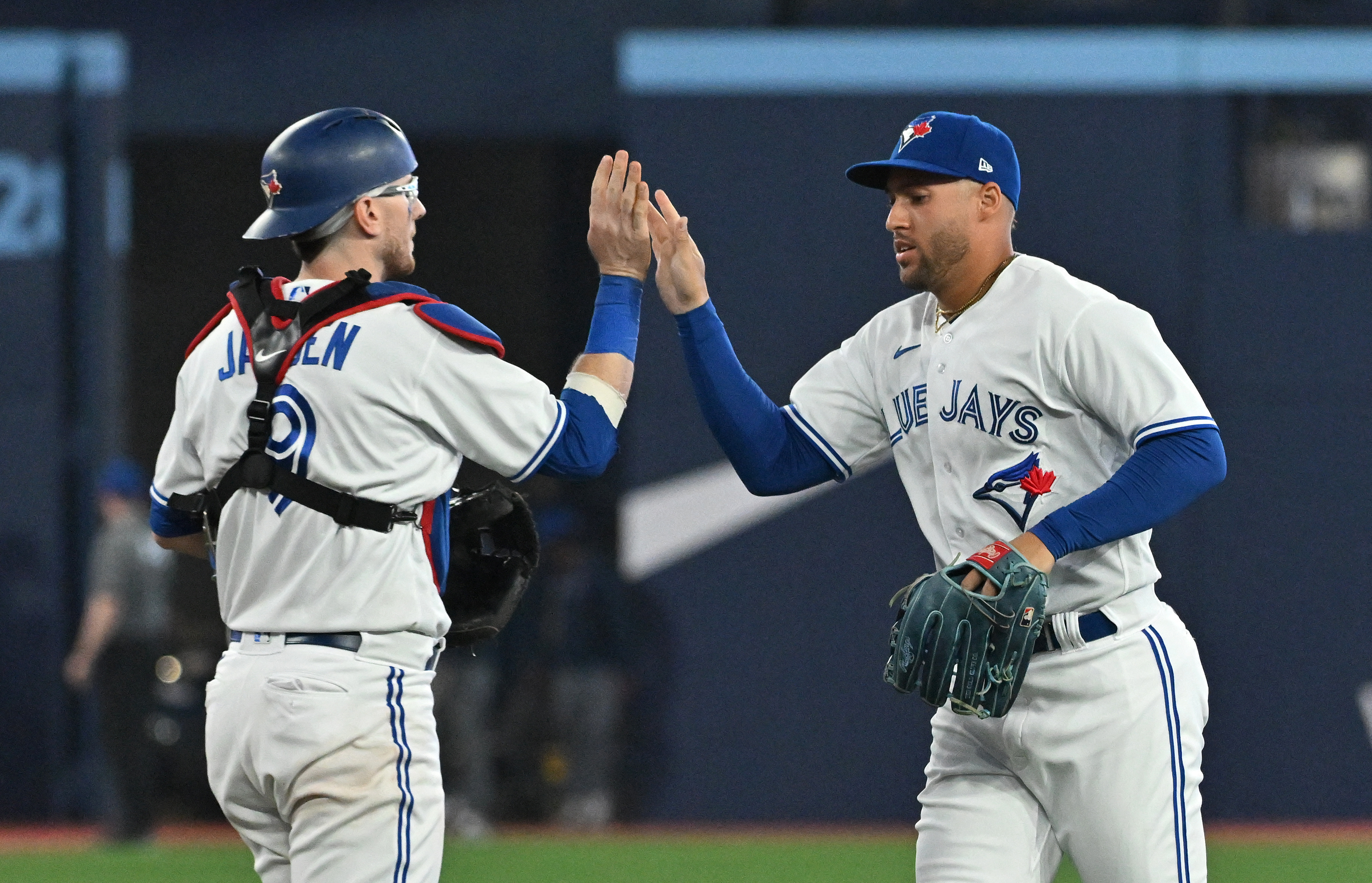 Grichuk helps Blue Jays beat Astros 6-3