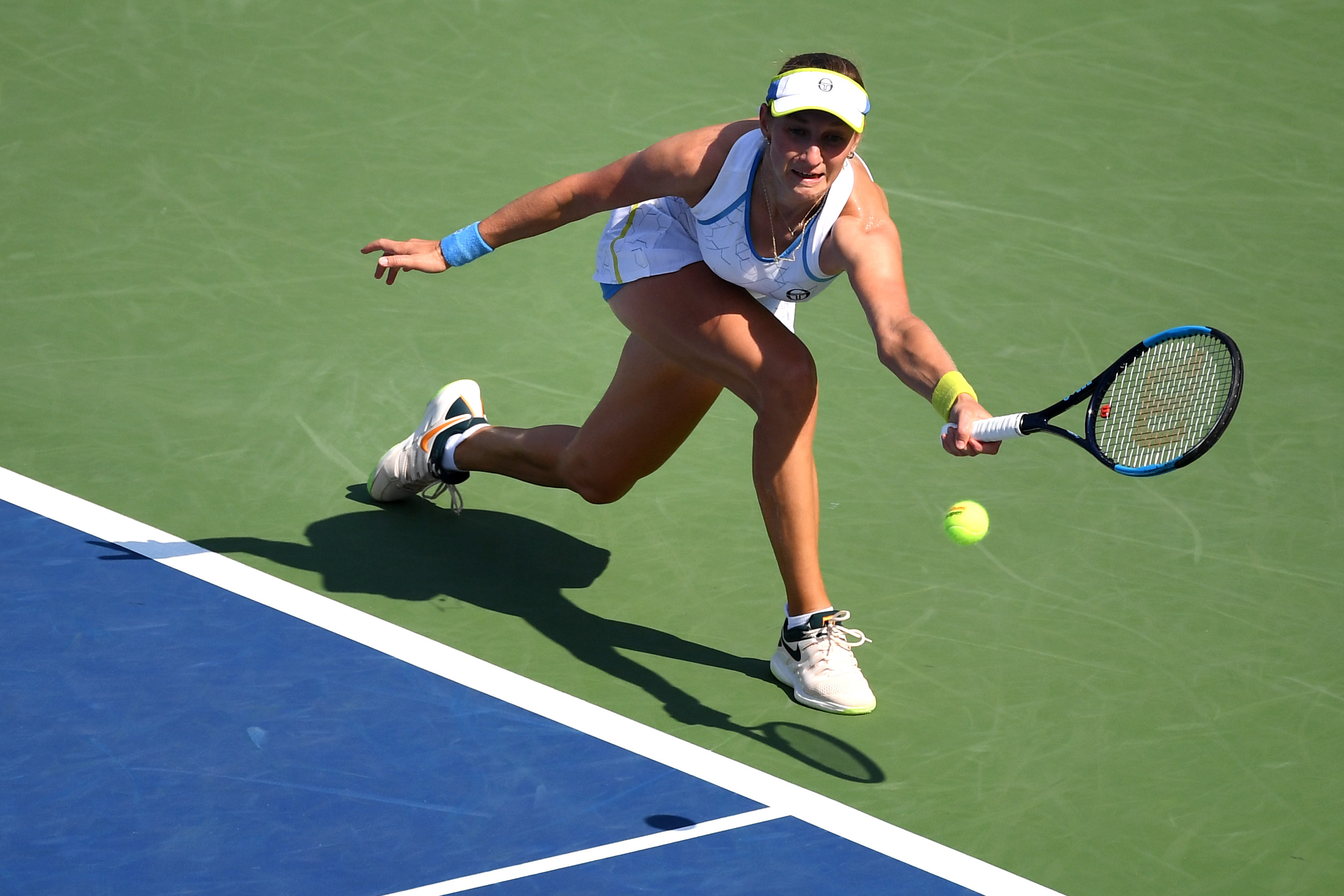 WTA roundup Marie Bouzkova advances in Nanchang Reuters