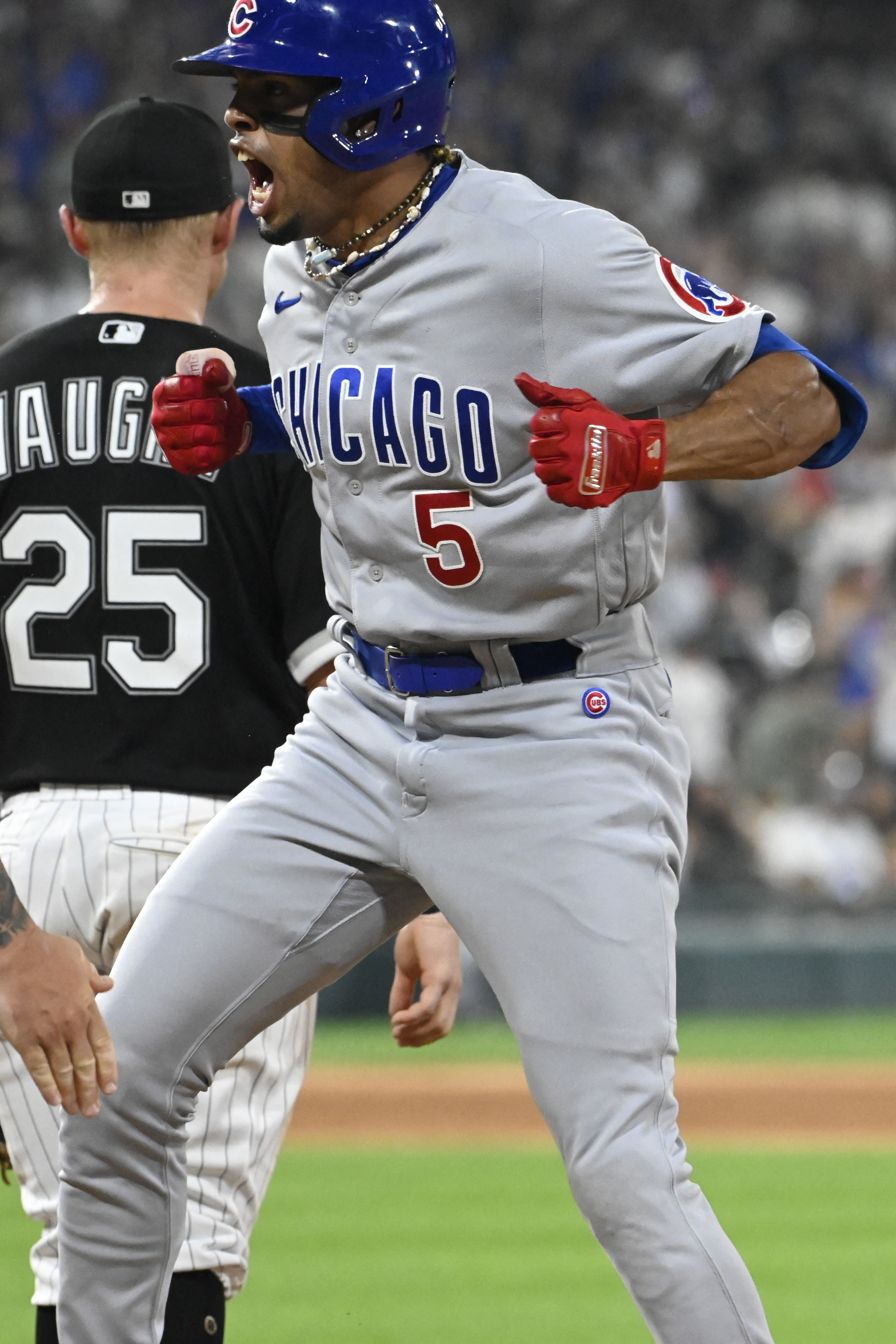Meanwhile on the South Side: Desperation in May as White Sox Grasping at  Straws - Cubs Insider