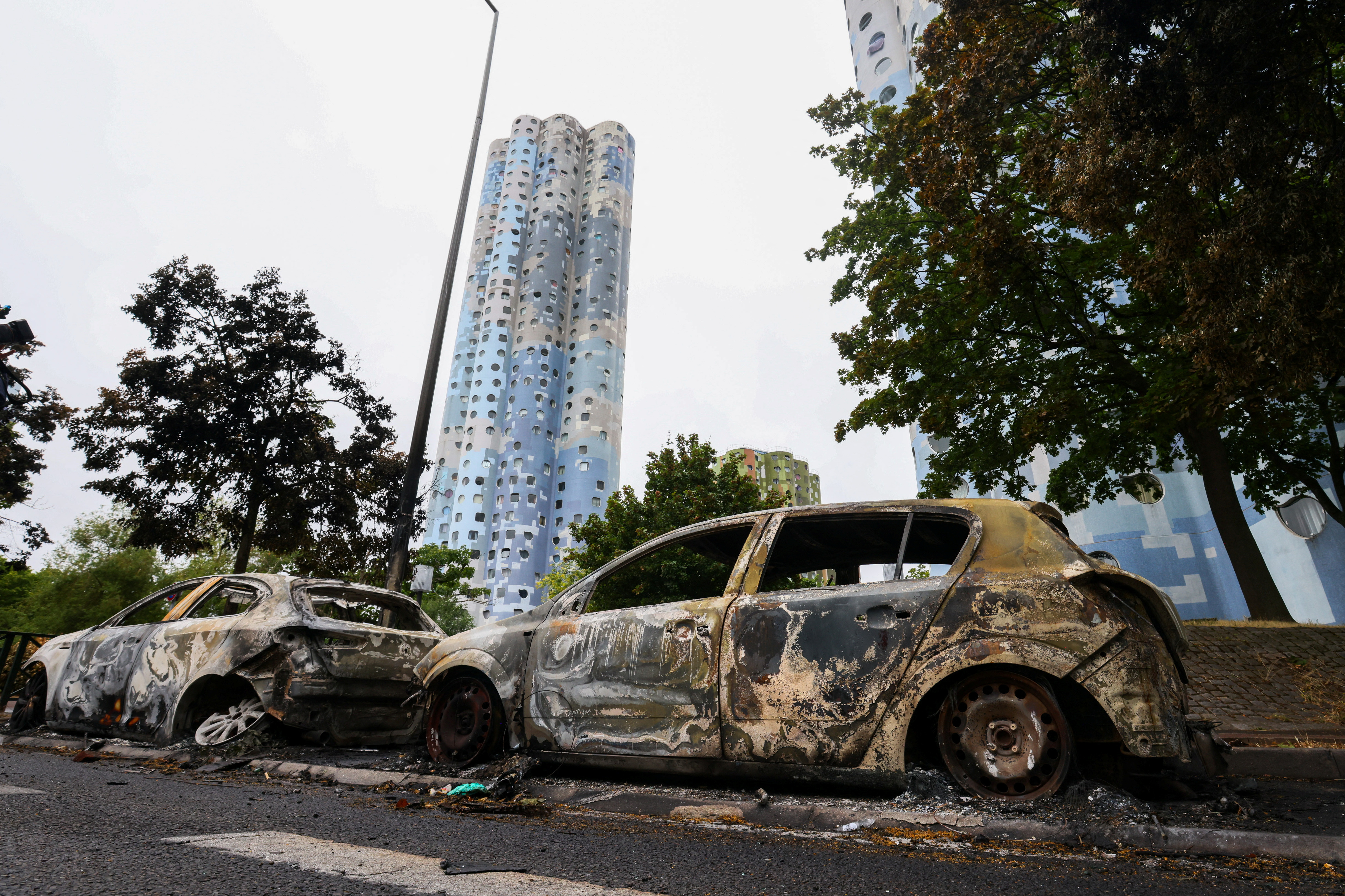 Aftermath of fourth night of riots between protesters and police in France