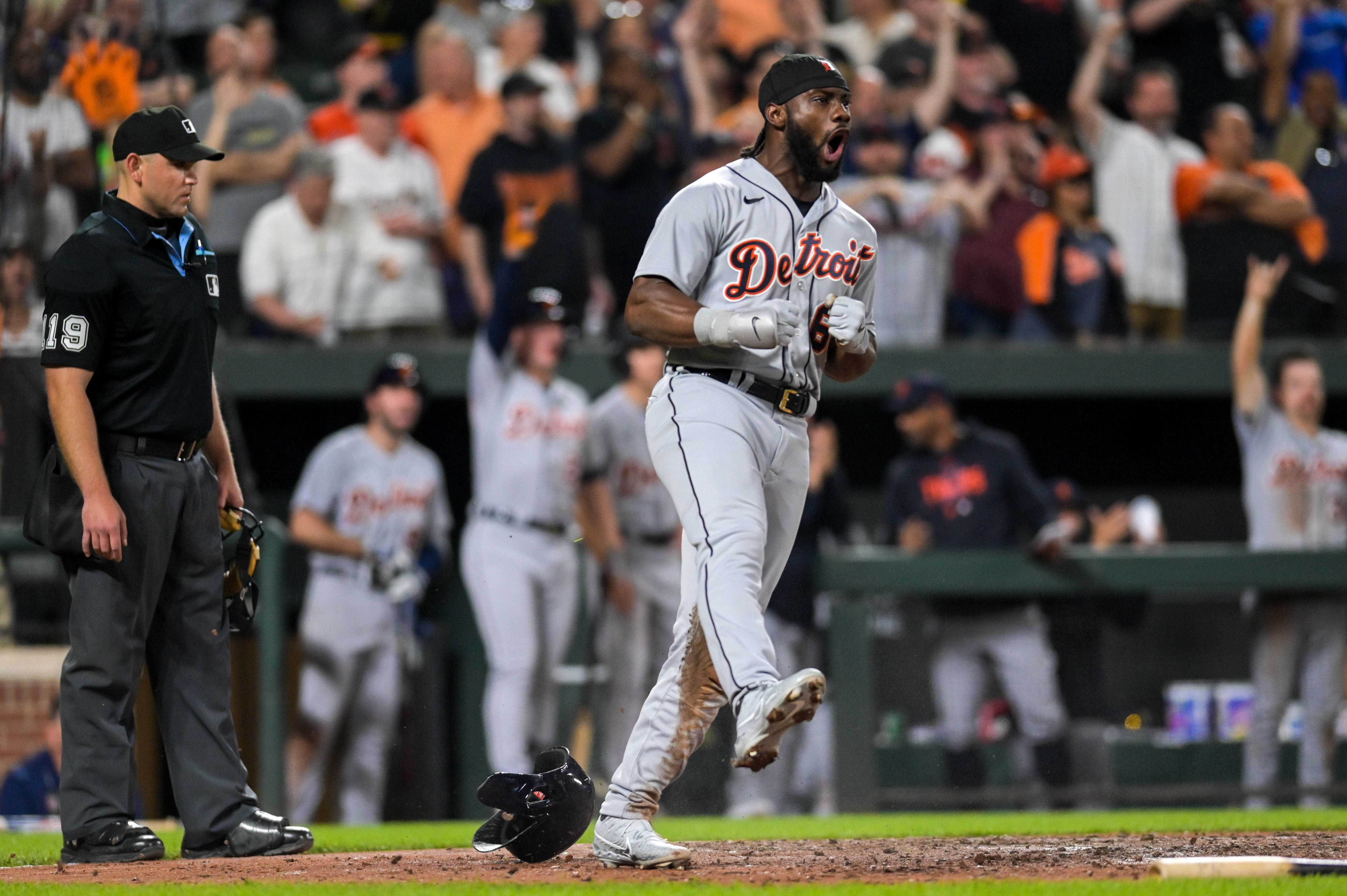 Orioles finally allow a run, but walk off on Tigers