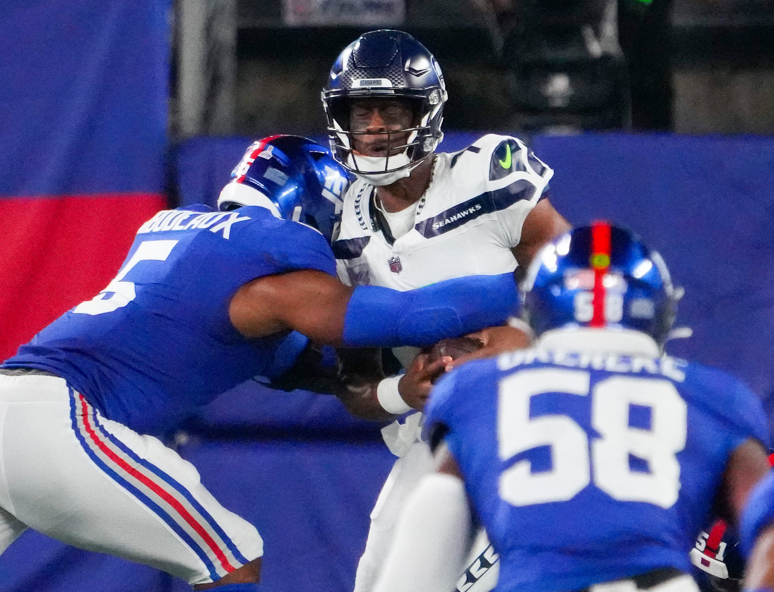 Seahawks stuff Giants, cruise to 24-3 win - Field Level Media -  Professional sports content solutions