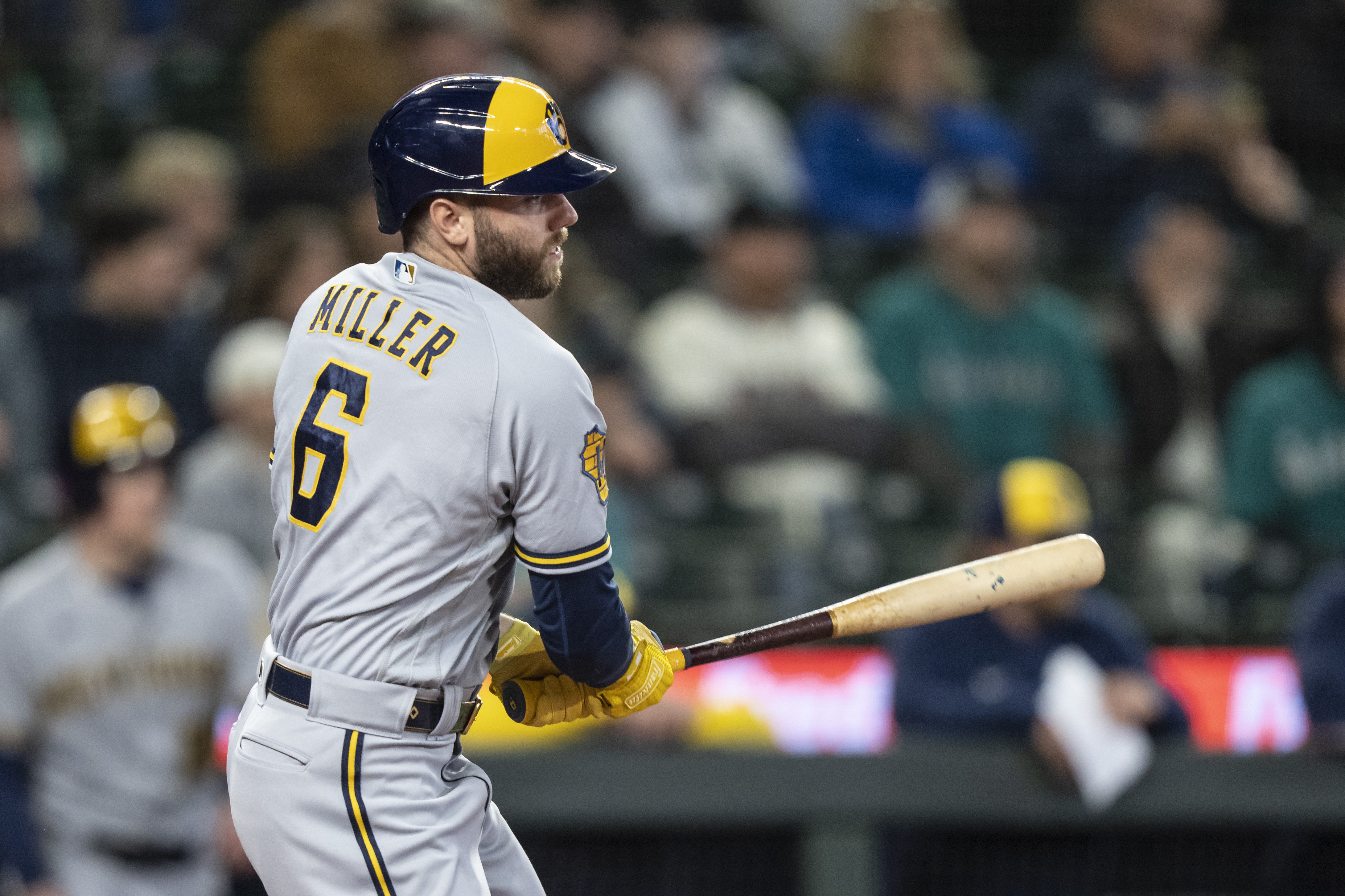 Corbin Burnes exits injured as Brewers down Mariners