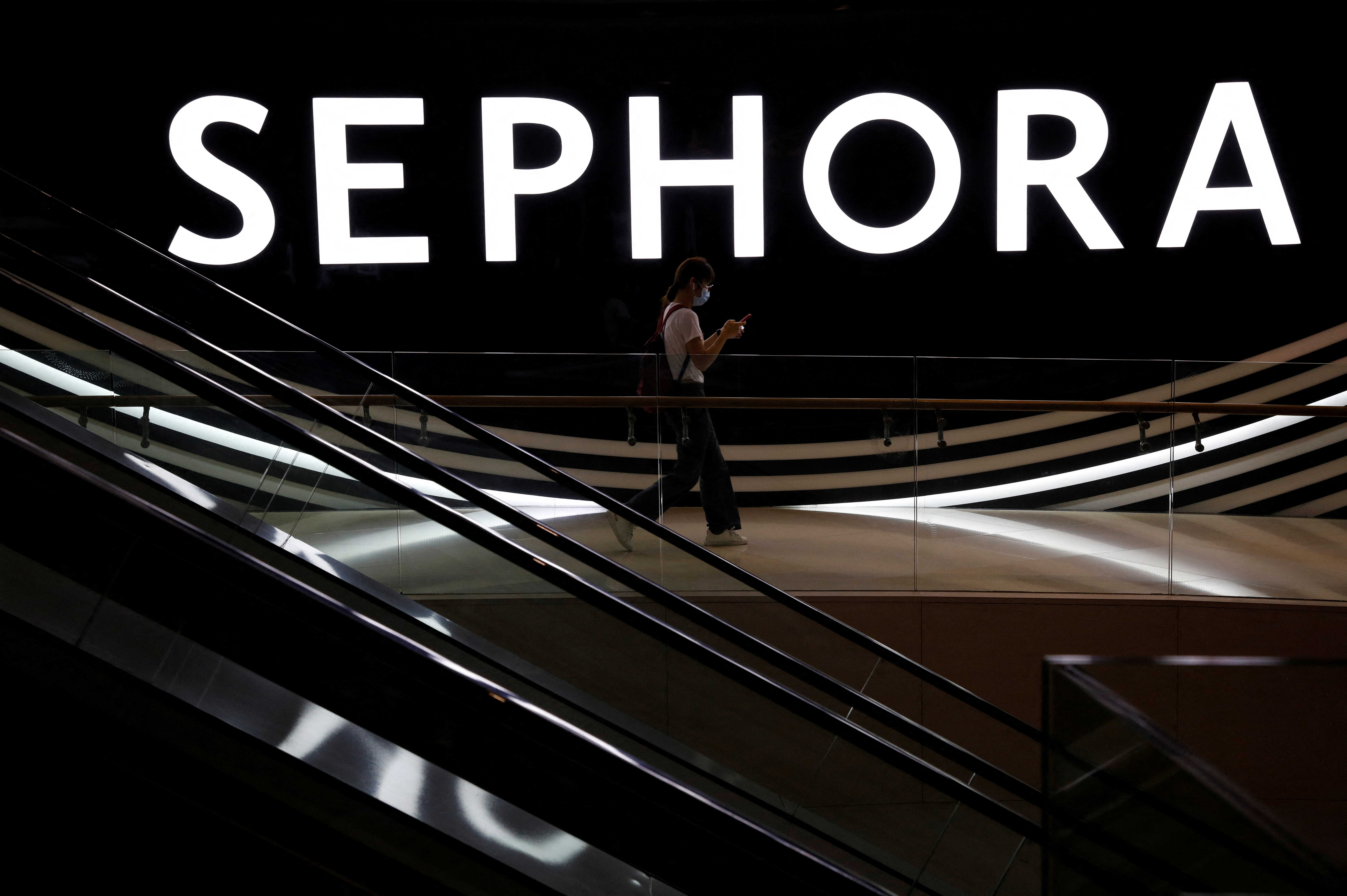 LVMH's Sephora Mulls New China Head as It Eyes €20 Billion Sales - Bloomberg